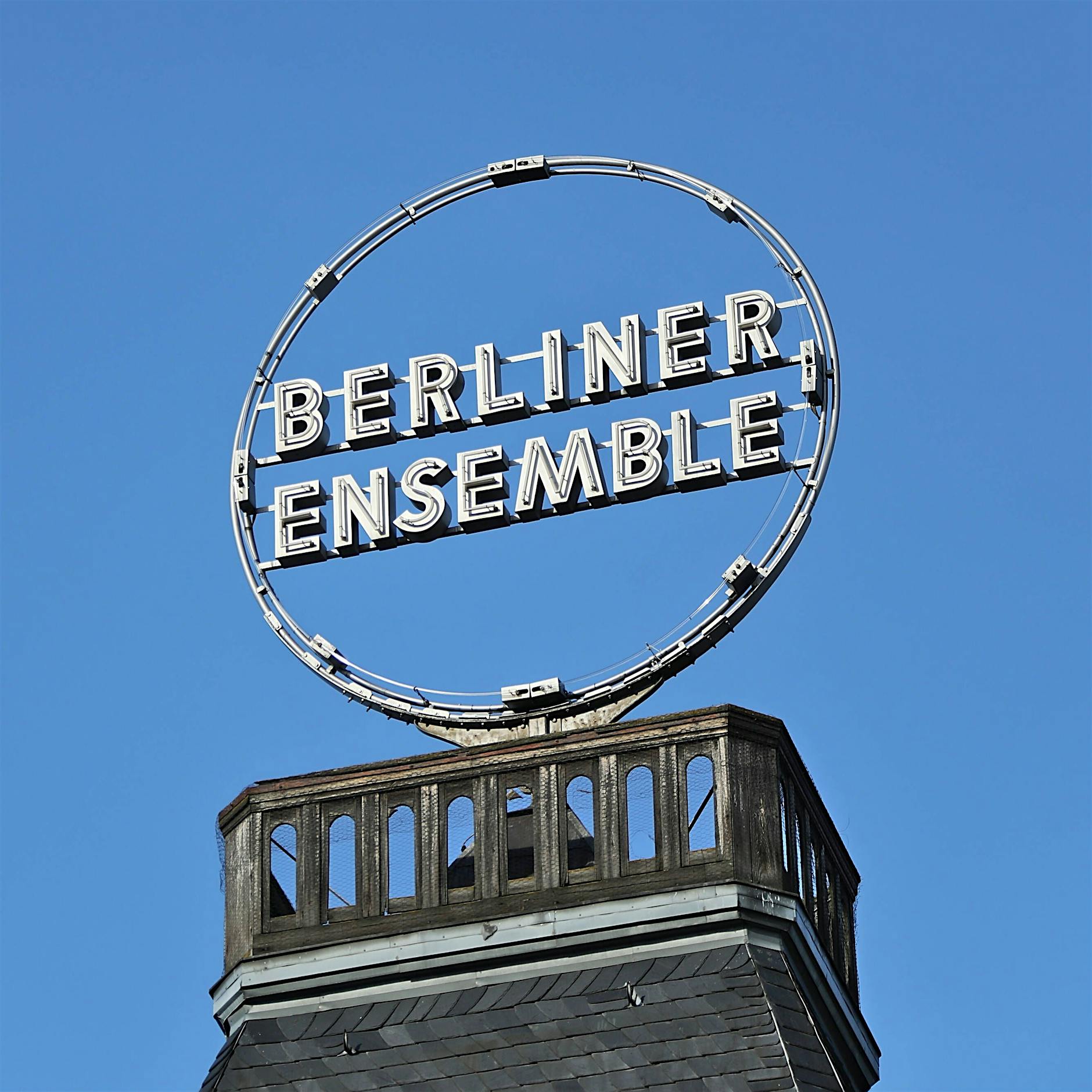 Das Berliner Ensemble distanziert sich von Bernd Stegemann