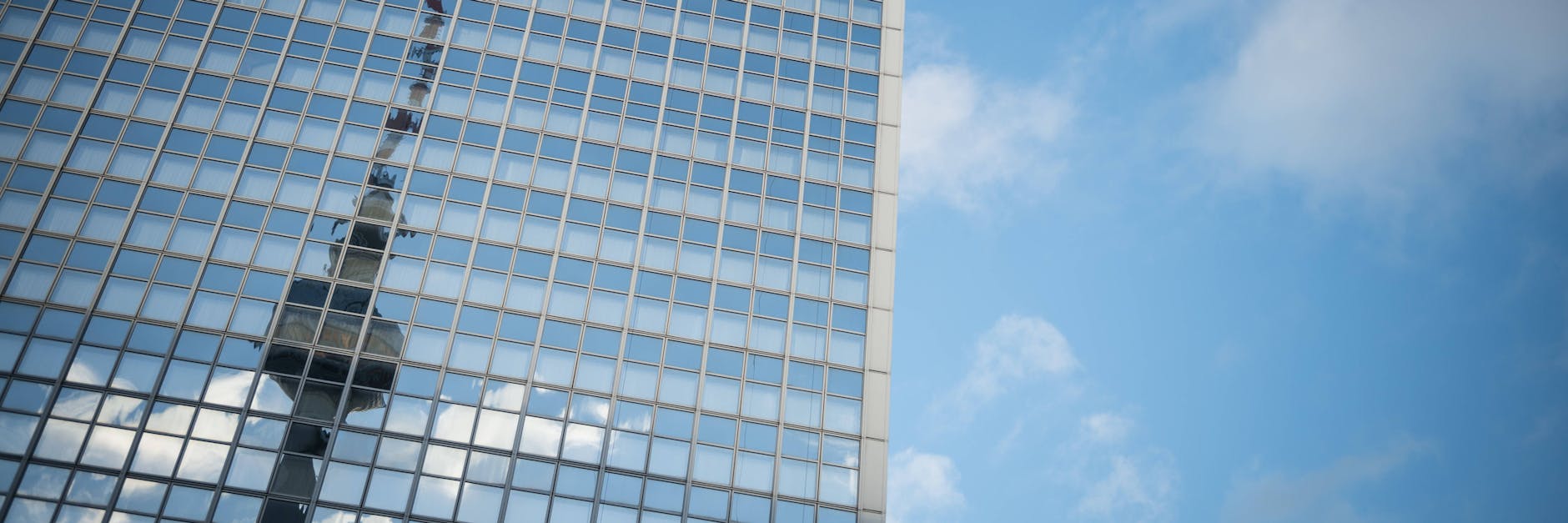 Karlsruher Richter sehen in Regelung einen Verstoß gegen das Grundgesetz. Land habe keine Kompetenz für eine eigene mietrechtliche Gesetzgebung.