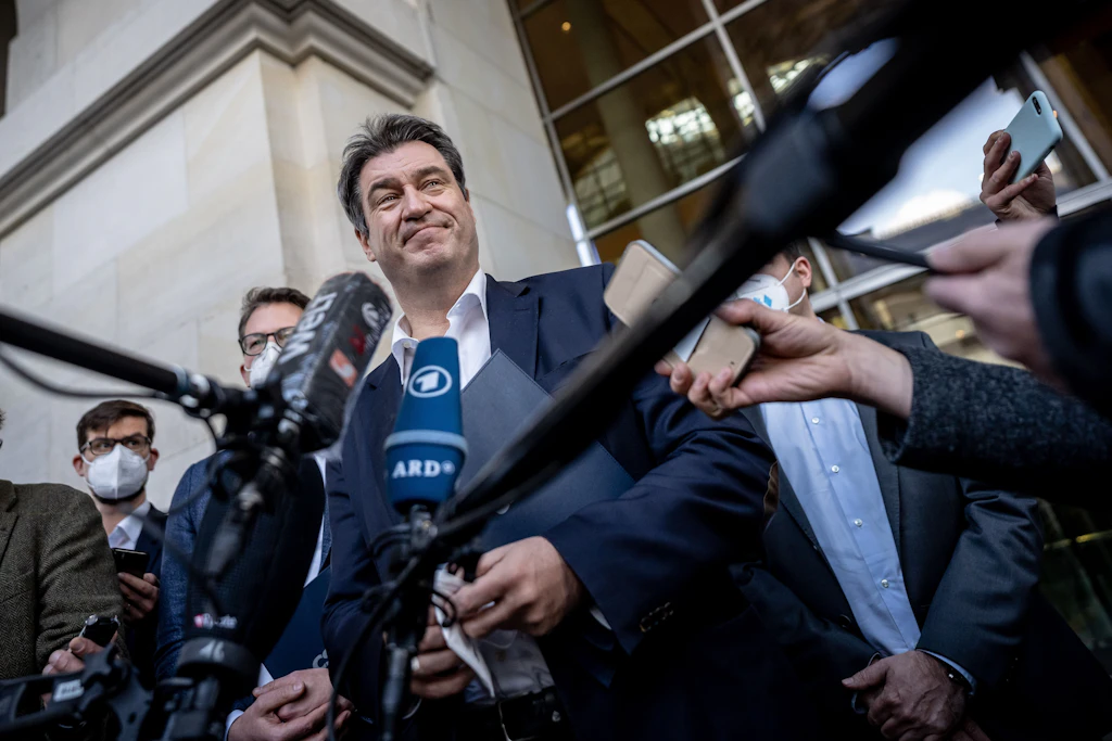 Duell um die Kanzlerkandidatur: Armin Laschet verliert an Boden