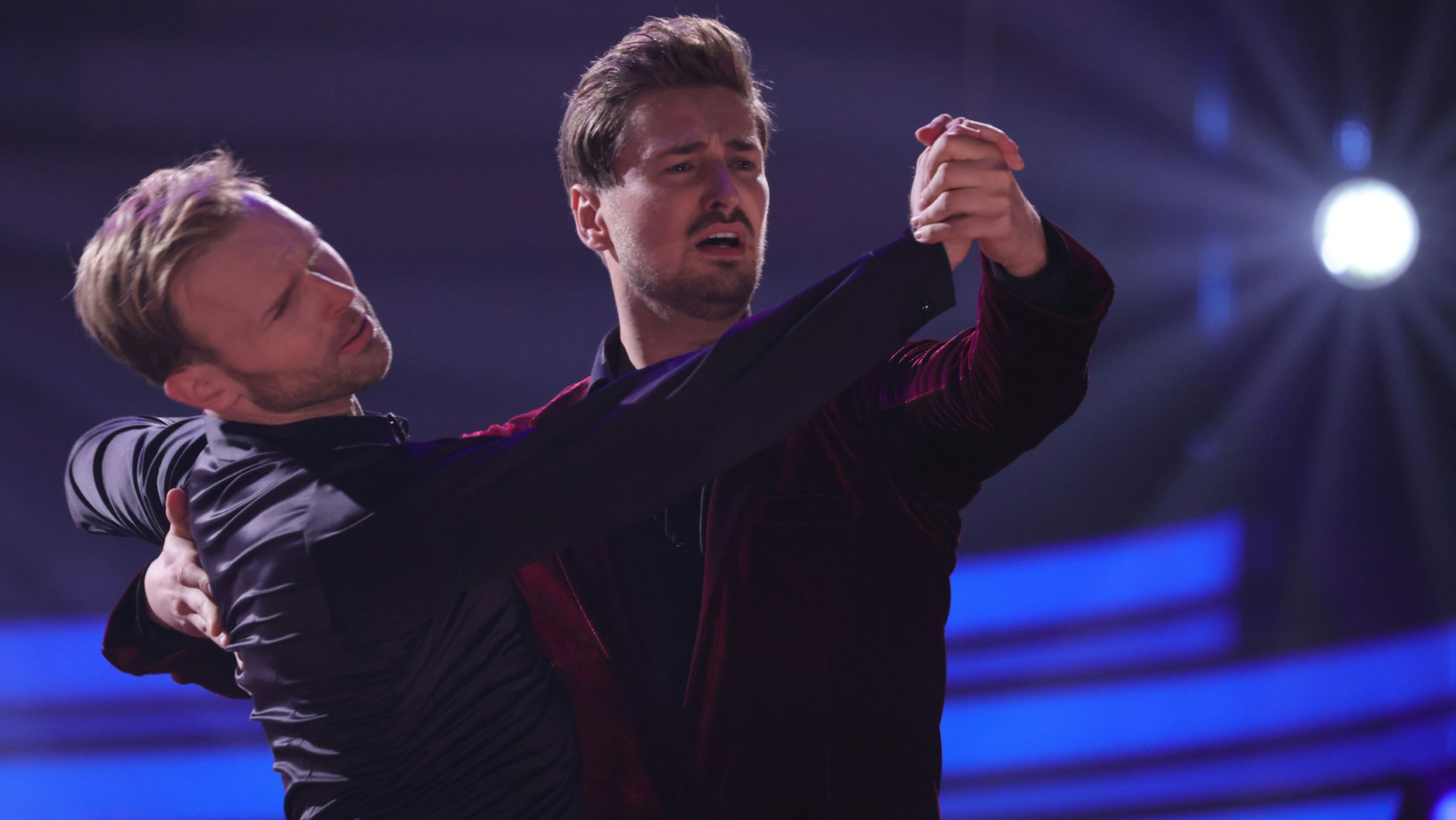 Den letzten und besten Tanz des Abends bringen Nicolas Puschmann und Vadim Garbuzov auf die Bühne.