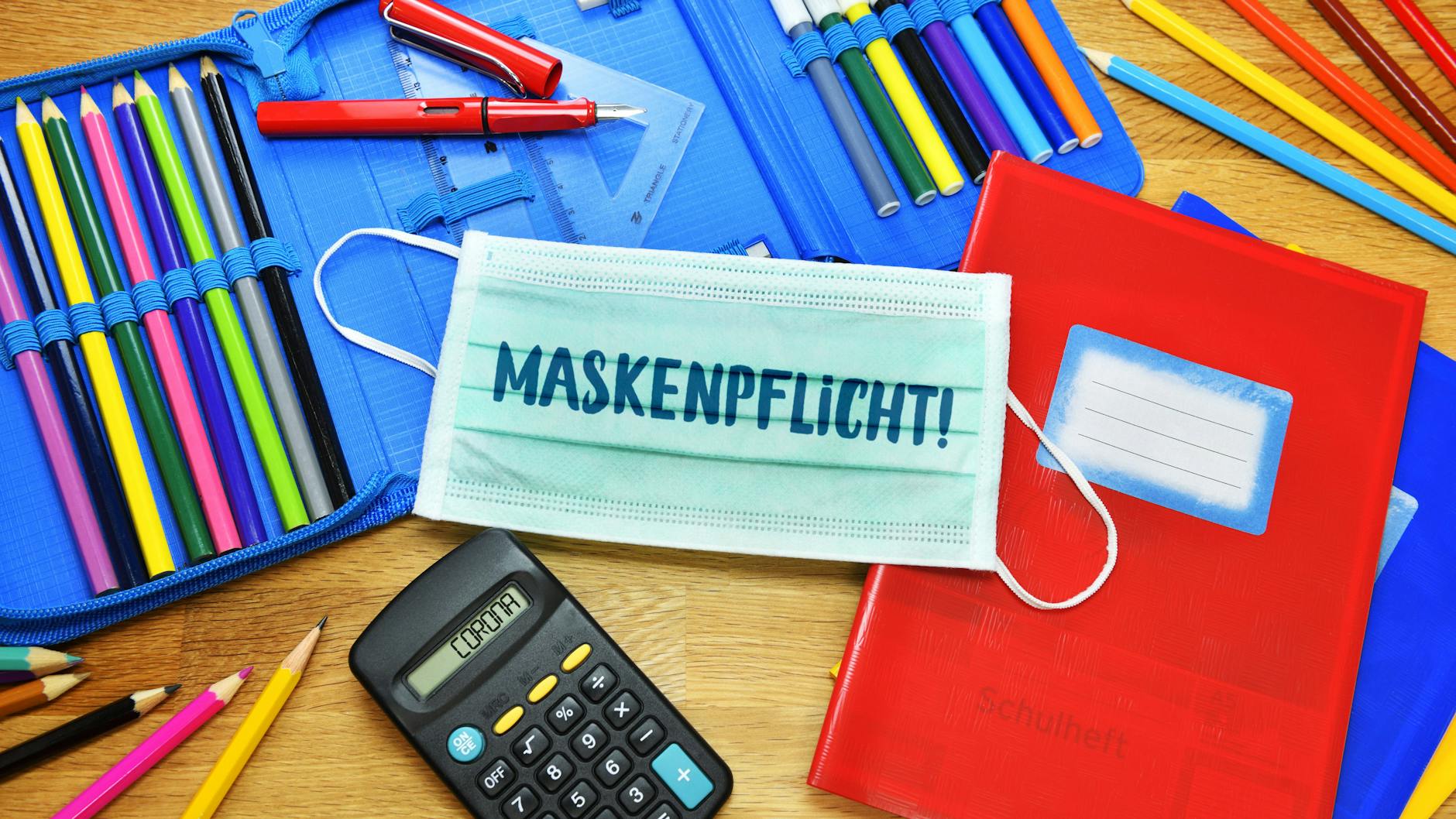 In ganz Deutschland stellen Eltern Anträge gegen die Maskenpflicht an Schulen. Dem vorausgegangen war ein aufsehenerregendes Urteil in Weimar.