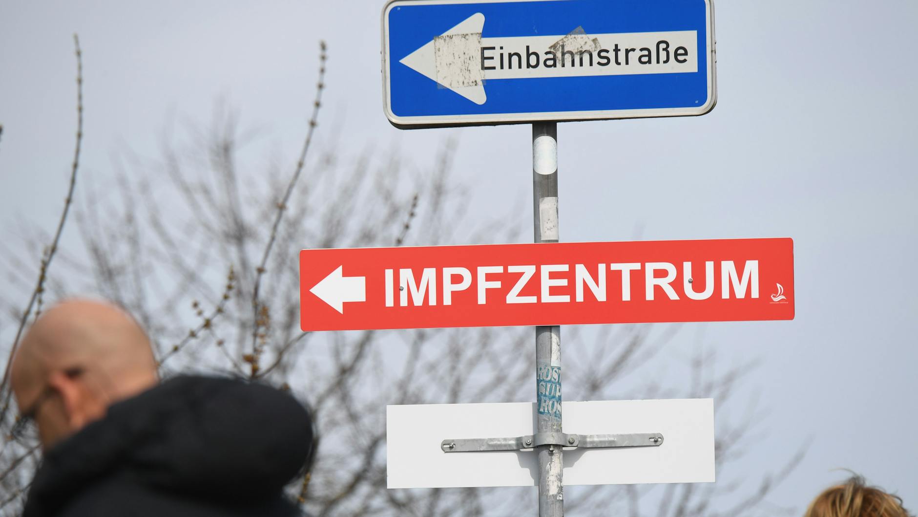 Bisher wurden insgesamt über 27,8 Millionen Impfungen verabreicht.