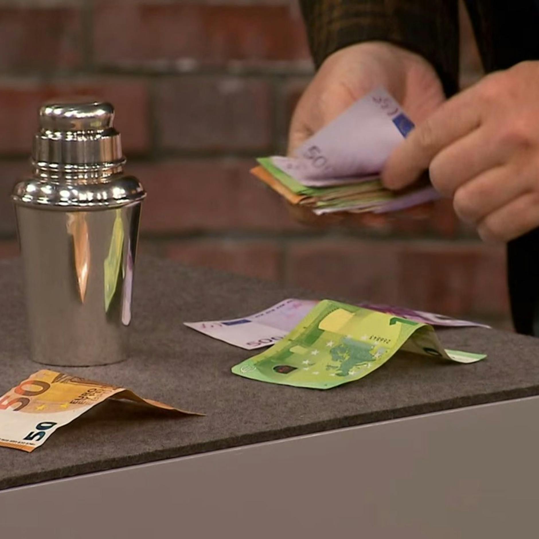 „Bares für Rares“: Ist das der teuerste Cocktail-Shaker der Welt? Was dieses Teil bringt, erraten Sie nie