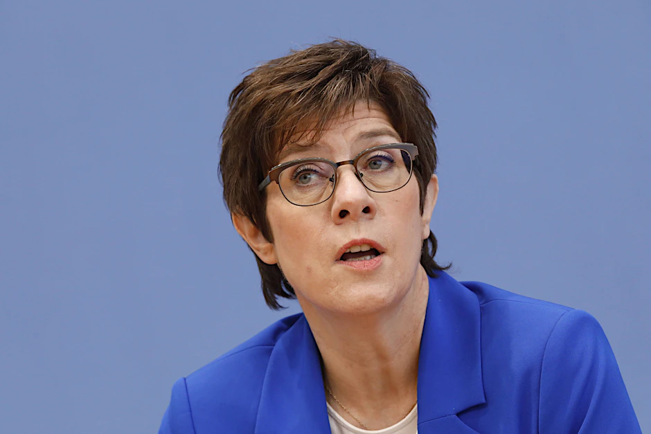 Bundesministerin der Verteidigung Annegret Kramp-Karrenbauer (CDU).
