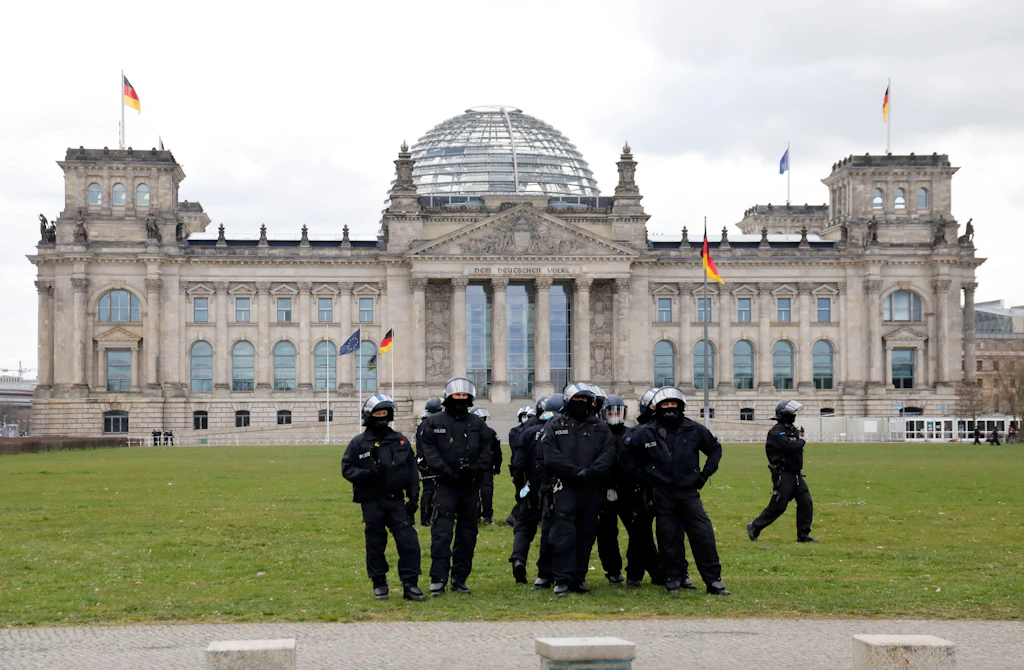 Berlin: Kaum Menschen bei angekündigter Demonstration gegen Corona-Lockdown
