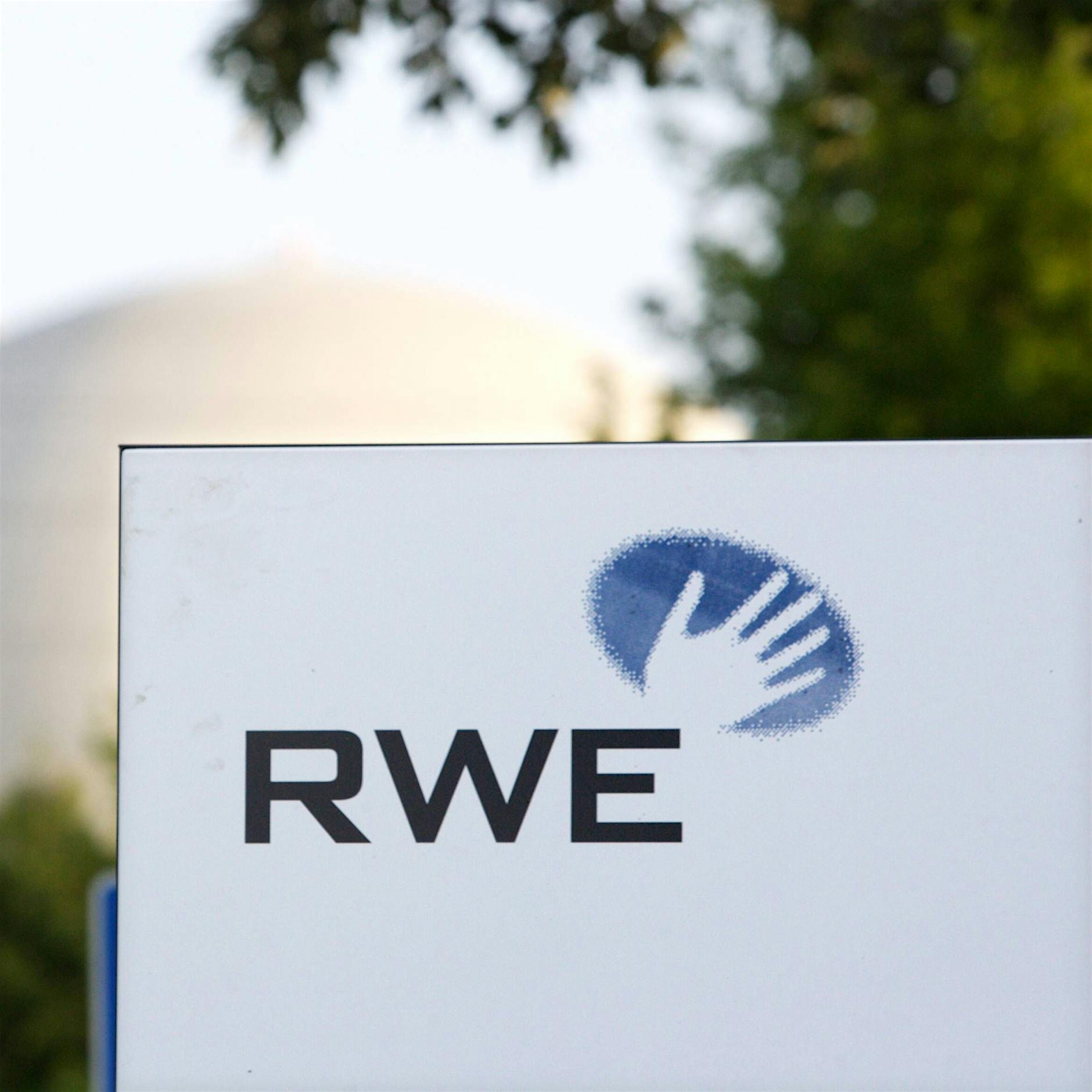 Corona: RWE will Beschäftigte und deren Familien impfen