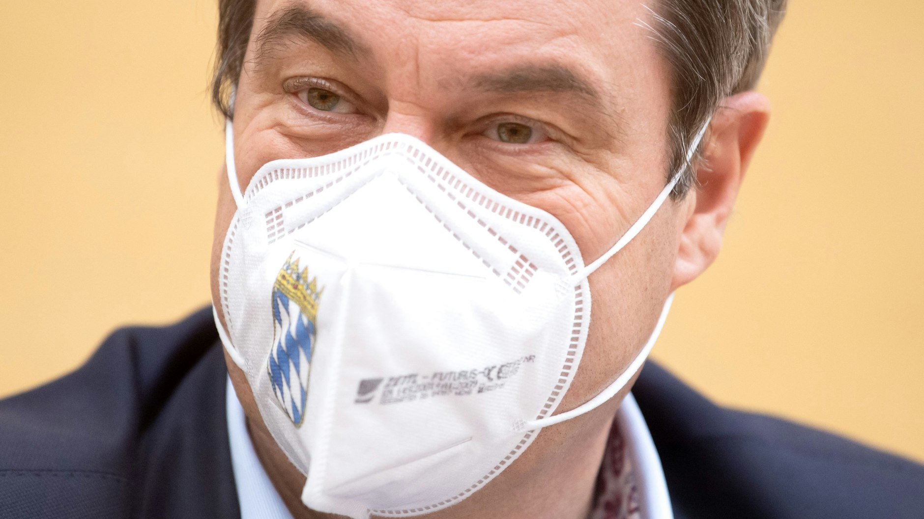 Markus Söder (CSU) will Kanzlerkandidat werden. Der nordrhein-westfälische CDU-Politiker Dennis Radtke droht ihm deswegen nun mit der Gründung eines CDU-Landesverbands in Bayern. 