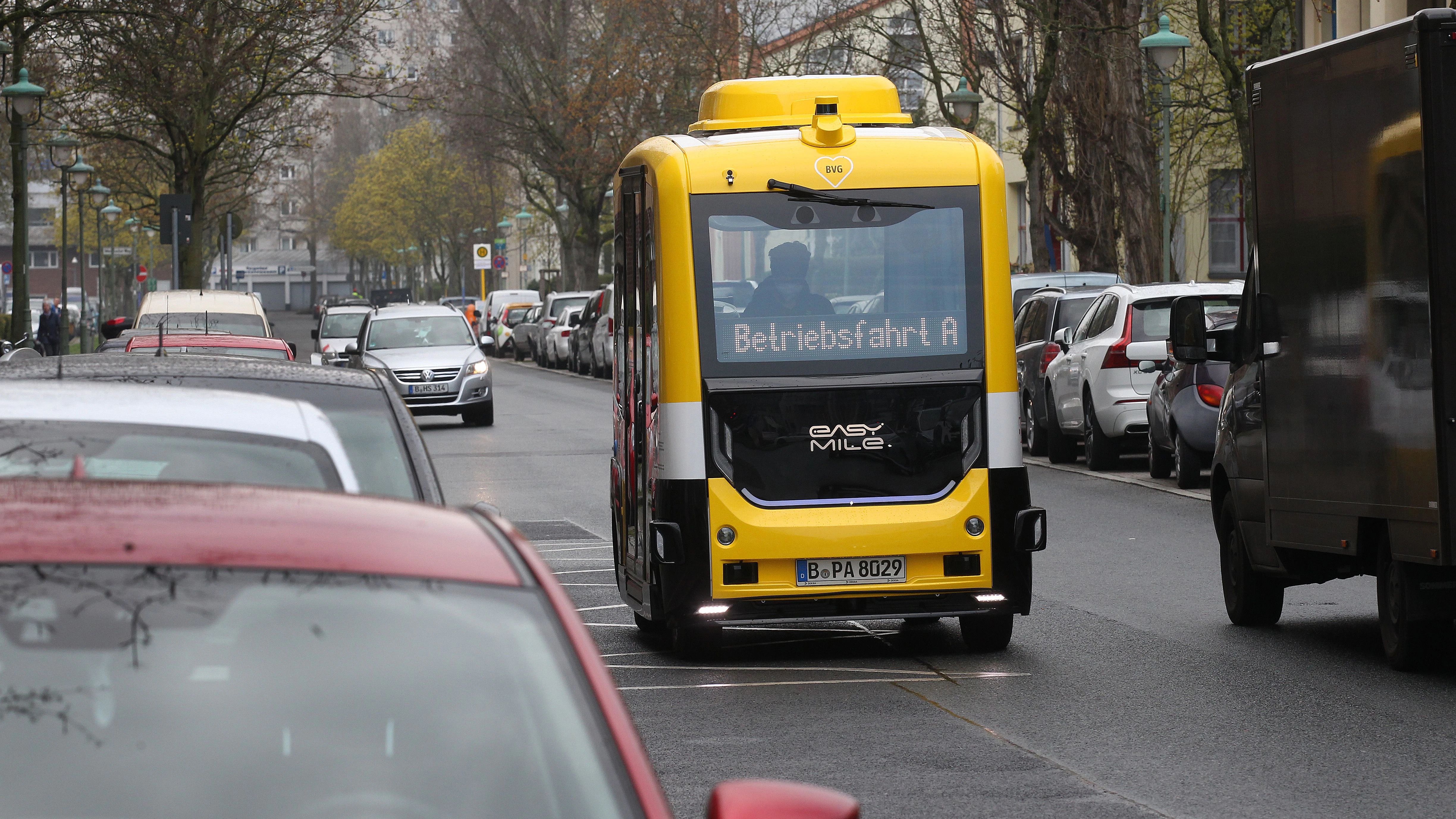 Leider nur eine Betriebsfahrt. Während der ersten Etappe des Forschungsprojekts 2019/20 war die heutige Linie 328A gut genutzt.
