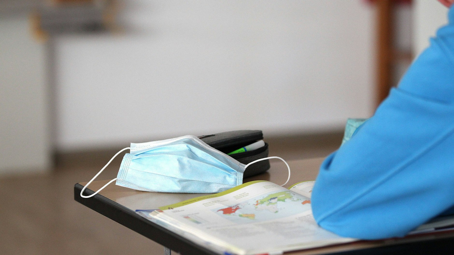 Die Maskenpflicht an den Schulen in Thüringen ist rechtens. (Symbolbild)