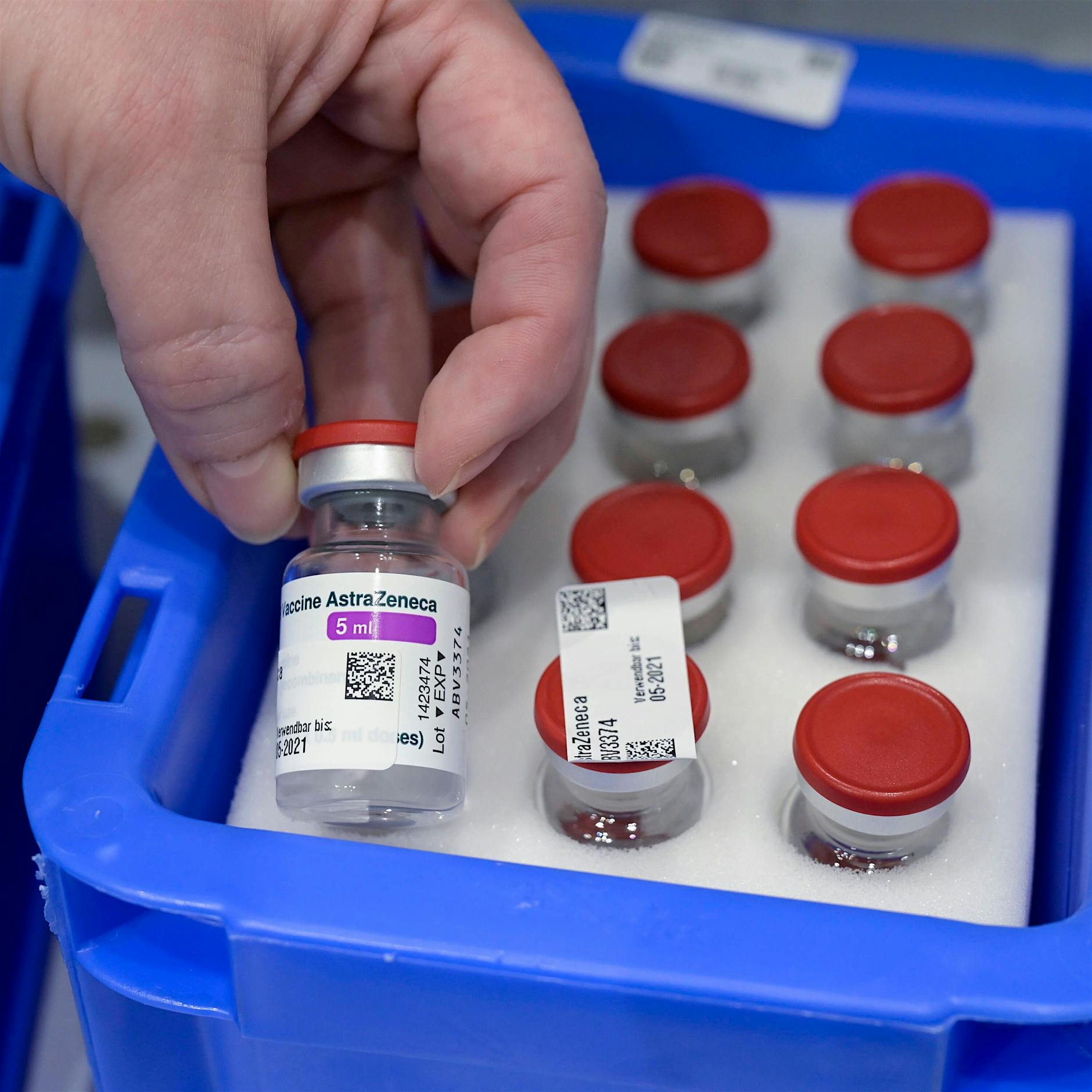 Drei Bundesländer geben Astrazeneca-Impfstoff für alle frei