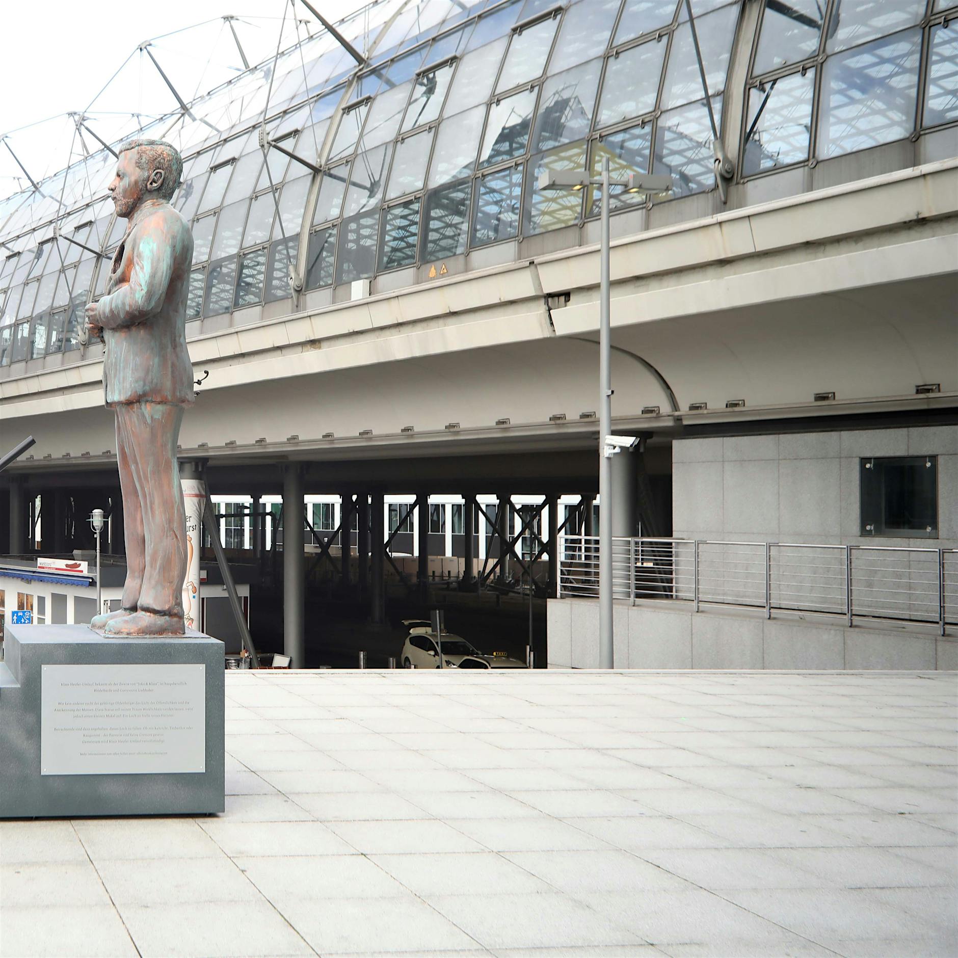 Aktion von Joko und Klaas: Berlin hat jetzt ein neues Denkmal