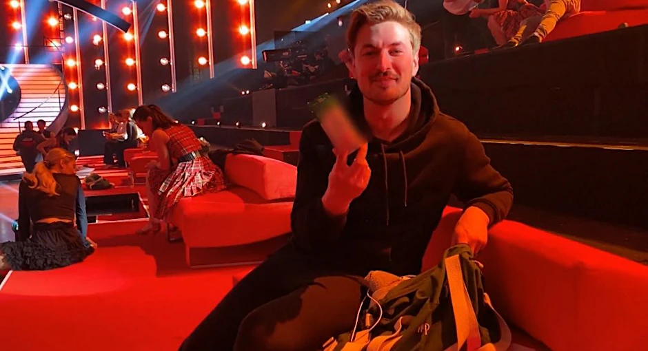 Für Nicolas Puschmann darf sein Anti-Pups-Mittel bei „Let's Dance“ nicht fehlen.
