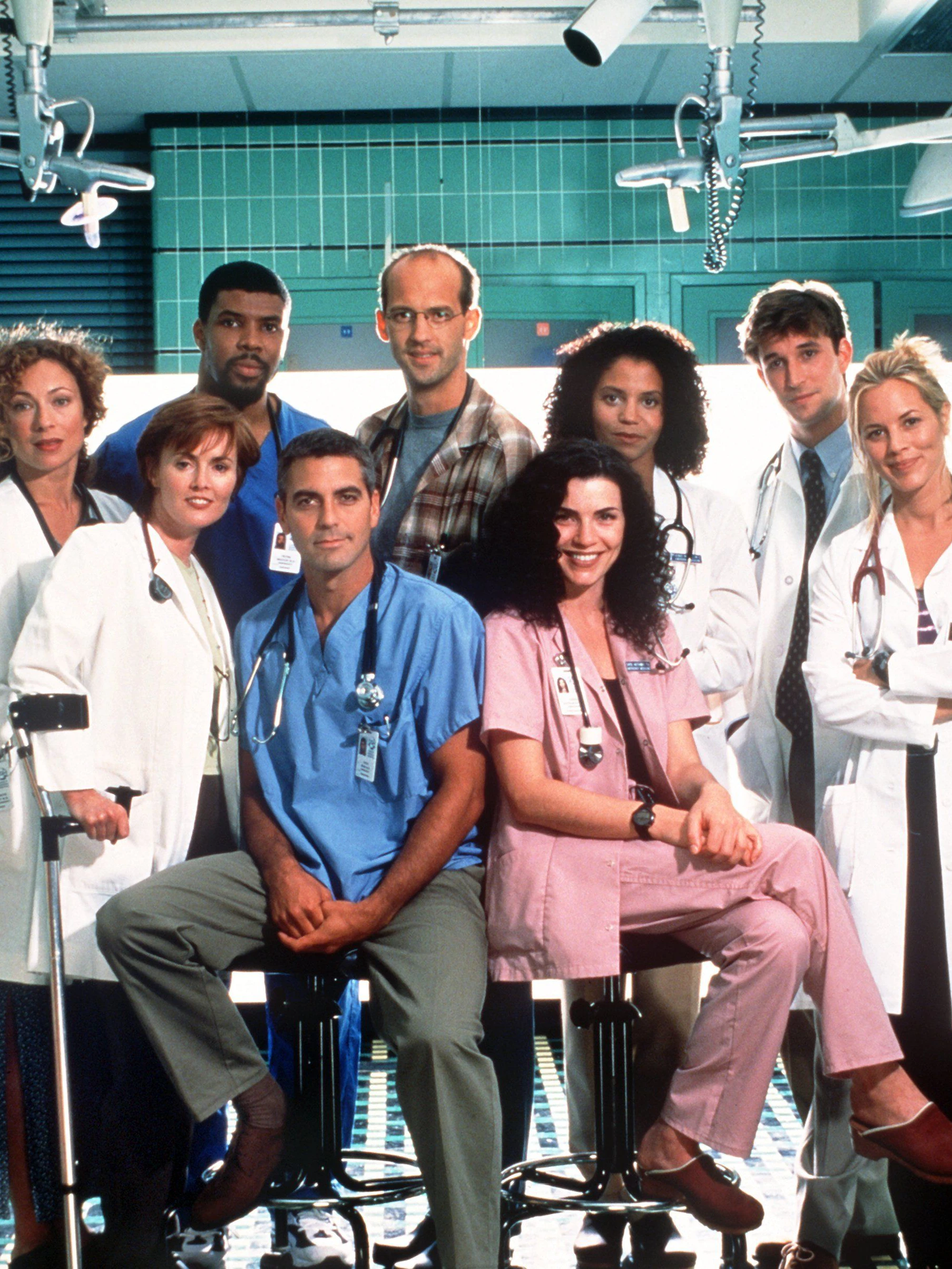 Die&nbsp;<a href="https://de.wikipedia.org/wiki/Fernsehserie">Fernsehserie</a>&nbsp;wurde&nbsp;von 1994 bis 2009 ausgestrahlt. Sie spielt vorwiegend in der <a href="https://de.wikipedia.org/wiki/Notaufnahme">Notaufnahme</a> eines fiktiven <a href="https://de.wikipedia.org/wiki/Chicago">Chicagoer</a> <a href="https://de.wikipedia.org/wiki/Lehrkrankenhaus">Lehrkrankenhauses</a>.