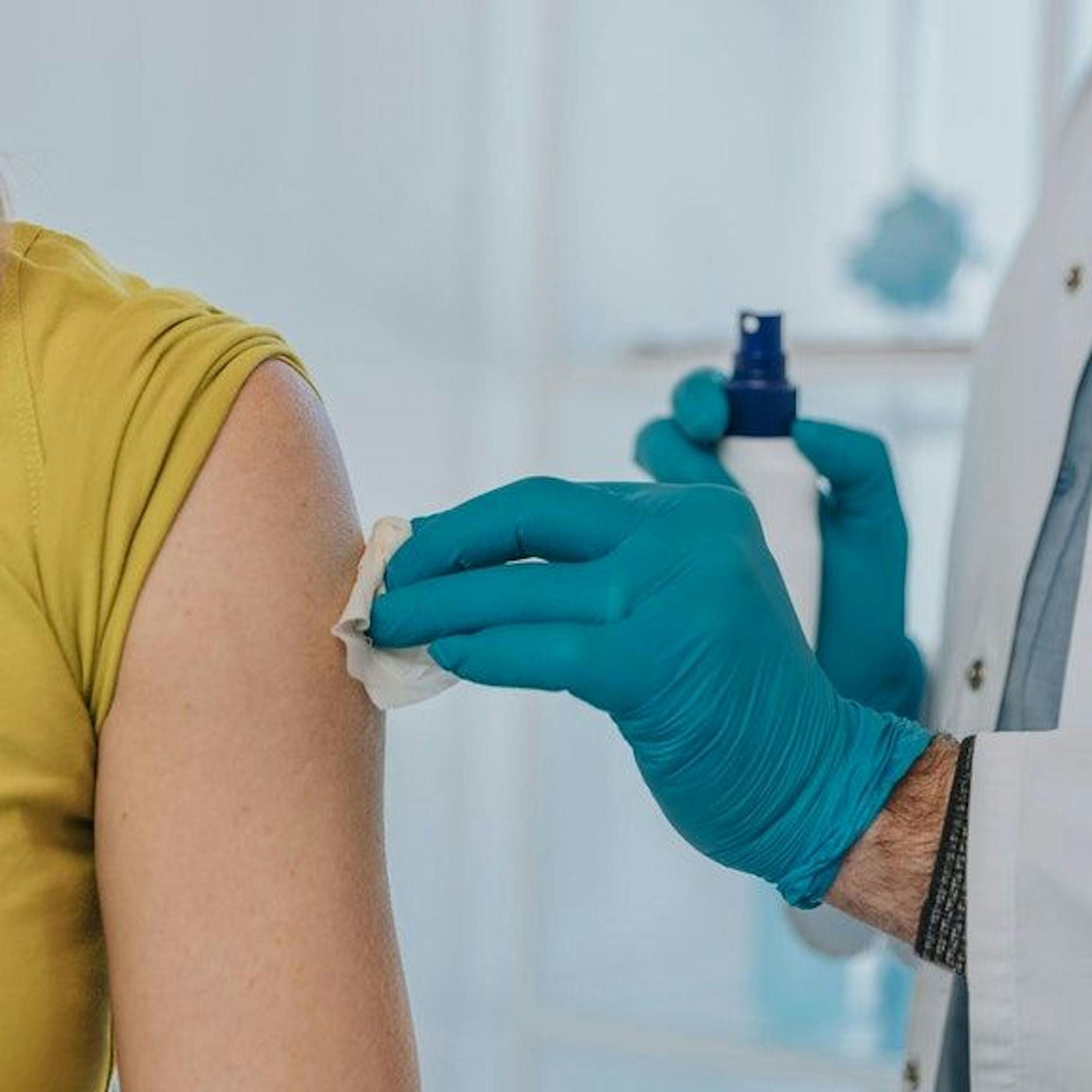 Corona-Impfung an Weihnachten: HIER können Sie sich über die Feiertage in Berlin und Brandenburg den Piks holen