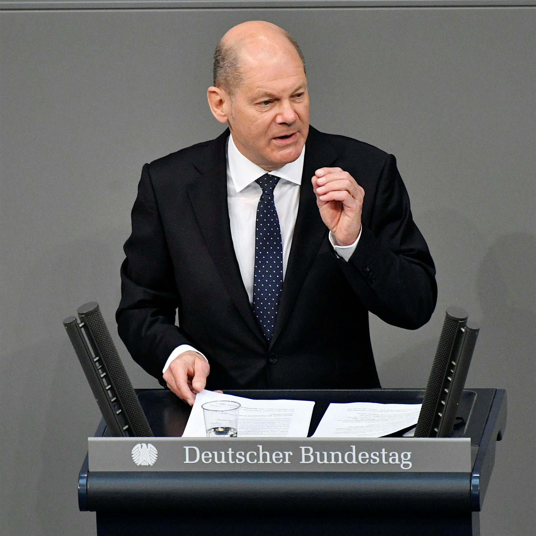 Scholz will im Mai verbindlichen Fahrplan aus dem Lockdown festlegen