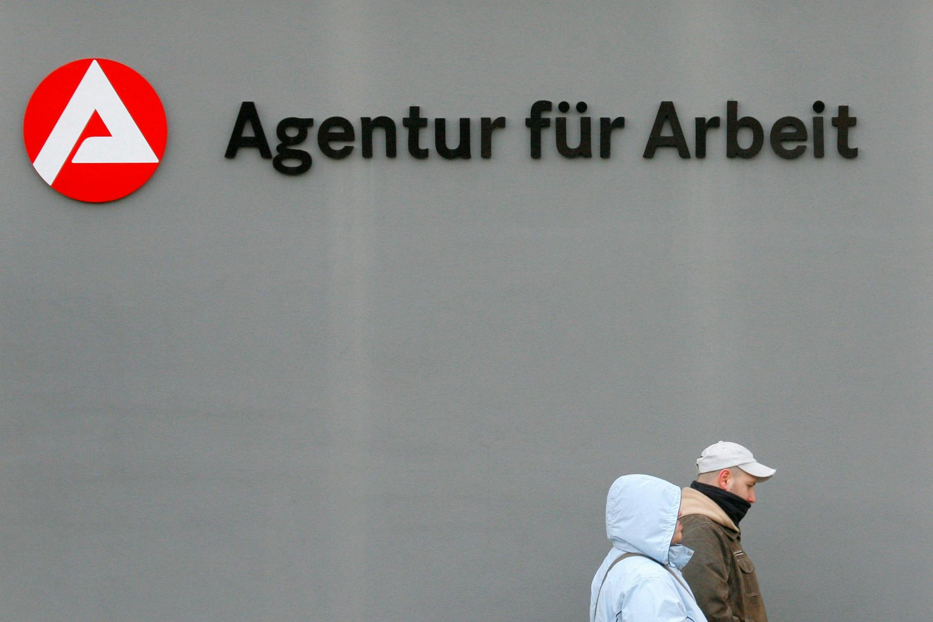 Die Jobcenter sind für das Arbeitslosengeld II zuständig.