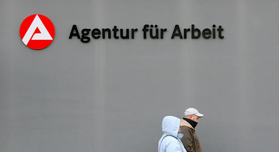Die Jobcenter sind für das Arbeitslosengeld II zuständig.