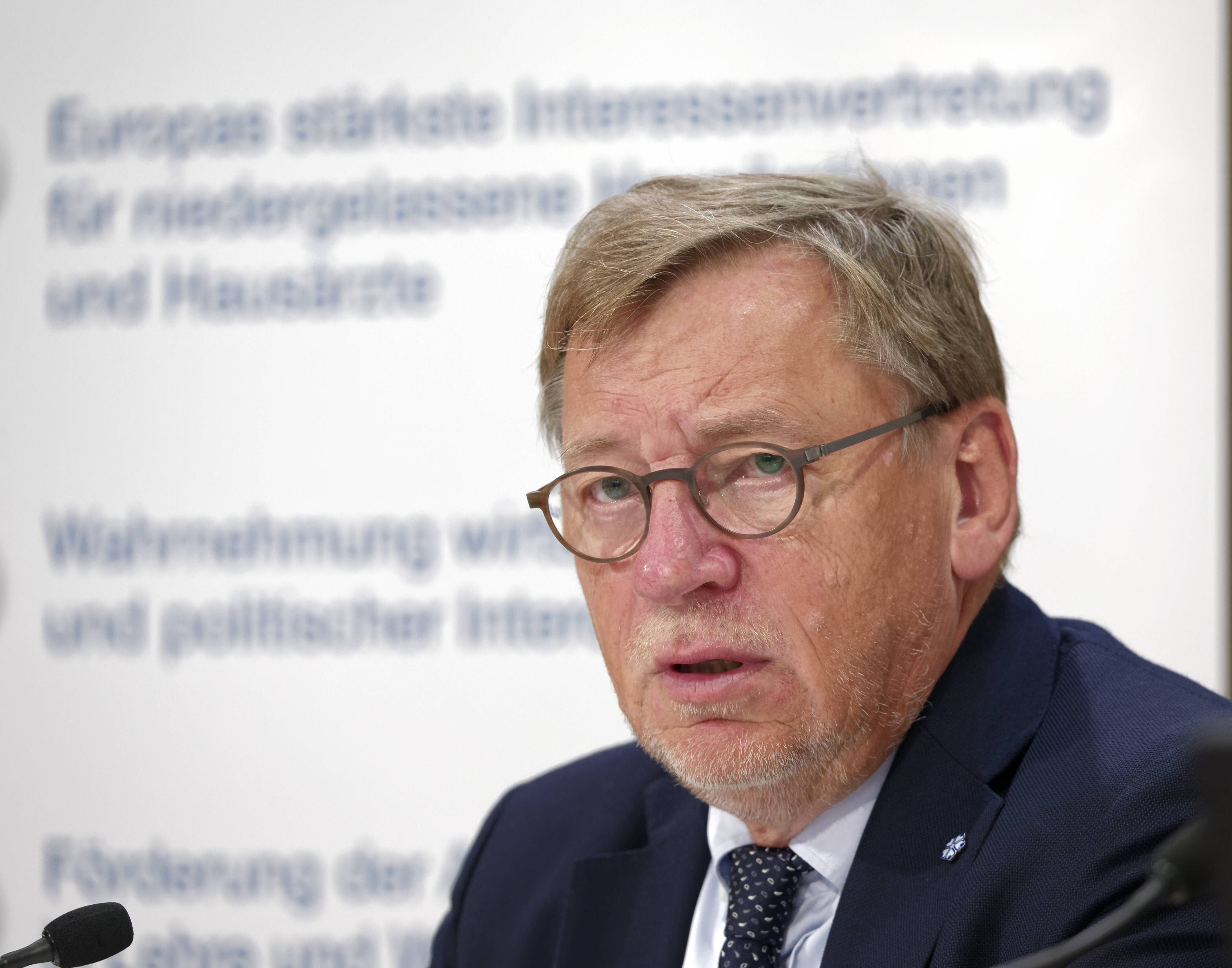 Image - Hausärzte-Chef appelliert: Nicht für Impftermine anrufen!