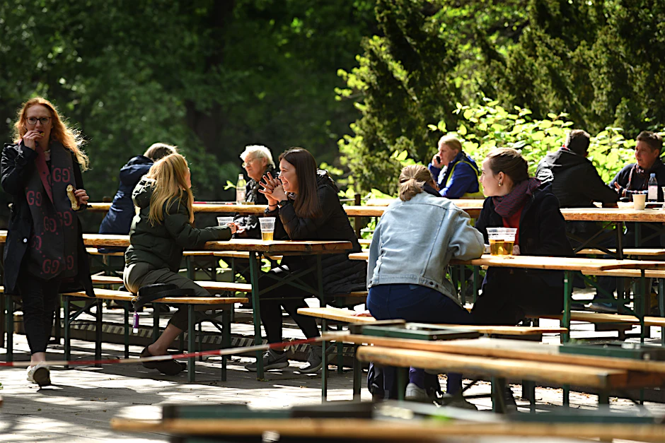 Wer darf bald wieder Freunde treffen, wer muss allein zu Hause bleiben? Diese Frage könnte die Gesellschaft schon bald erschüttern. Beantwortet werden muss sie trotzdem.&nbsp;