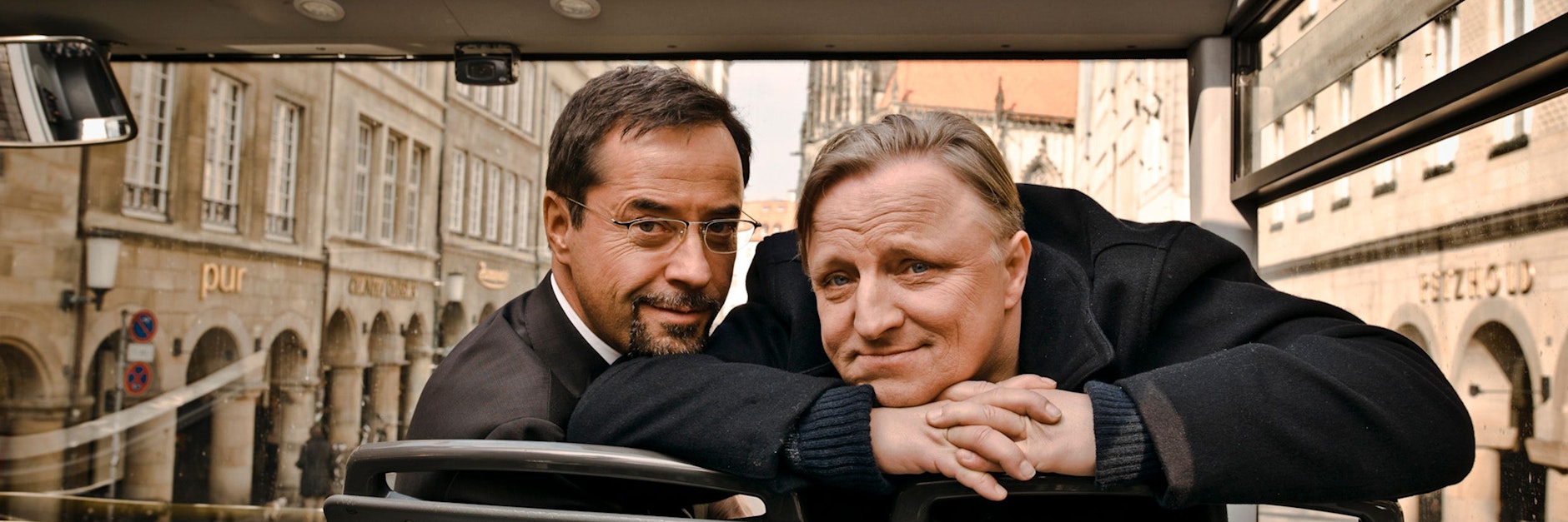 Ein starkes Team: Der Pathologe Professor Karl-Friedrich Boerne (Jan Josef Liefers, l) und Hauptkommissar Frank Thiel (Axel Prahl) ermitteln für den WDR am Tatort in Münster.<br><br>