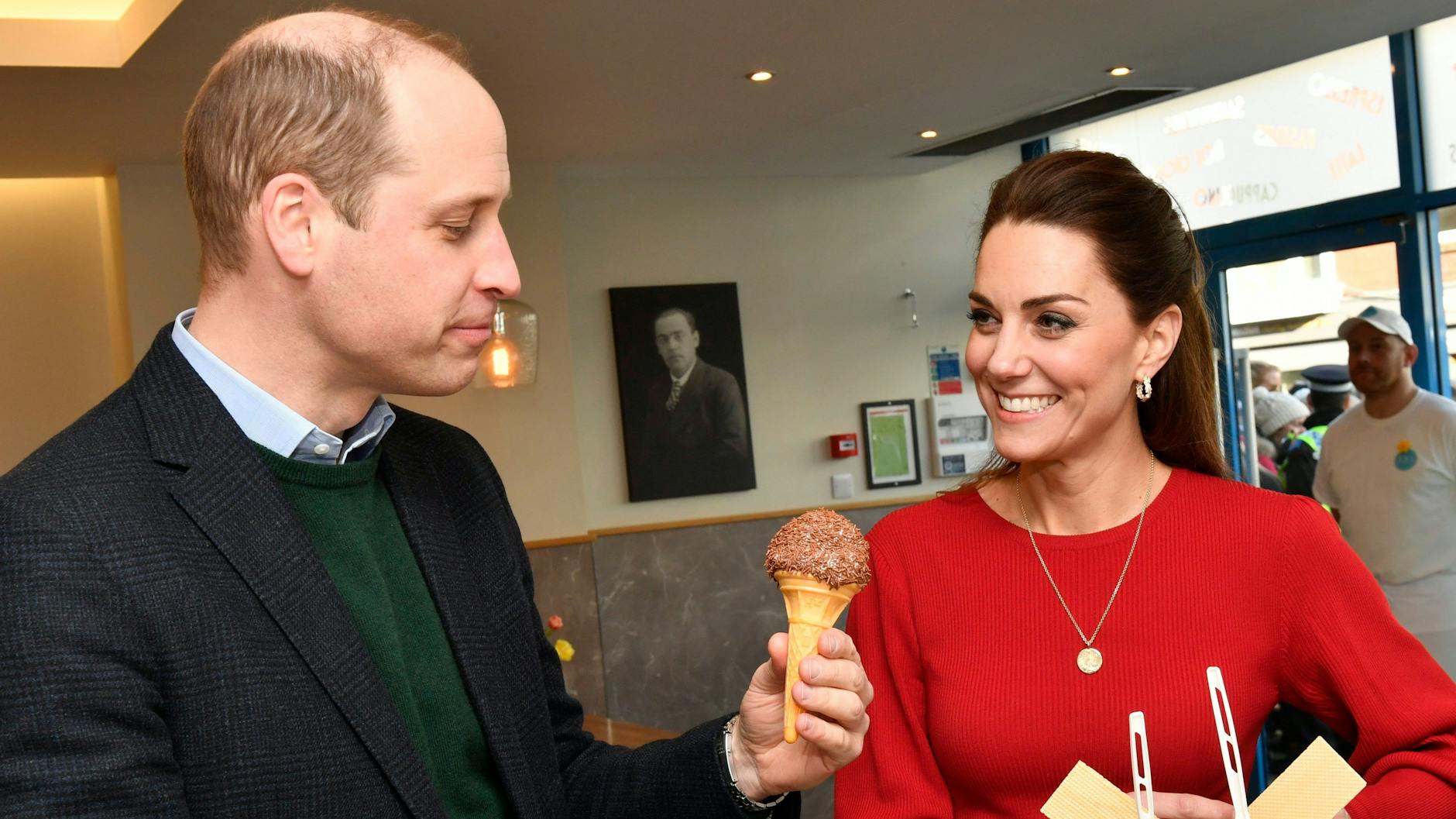 Wenn sie nur unter sich sind, sollen William und Kate ganz bodenständig sein, heißt es.