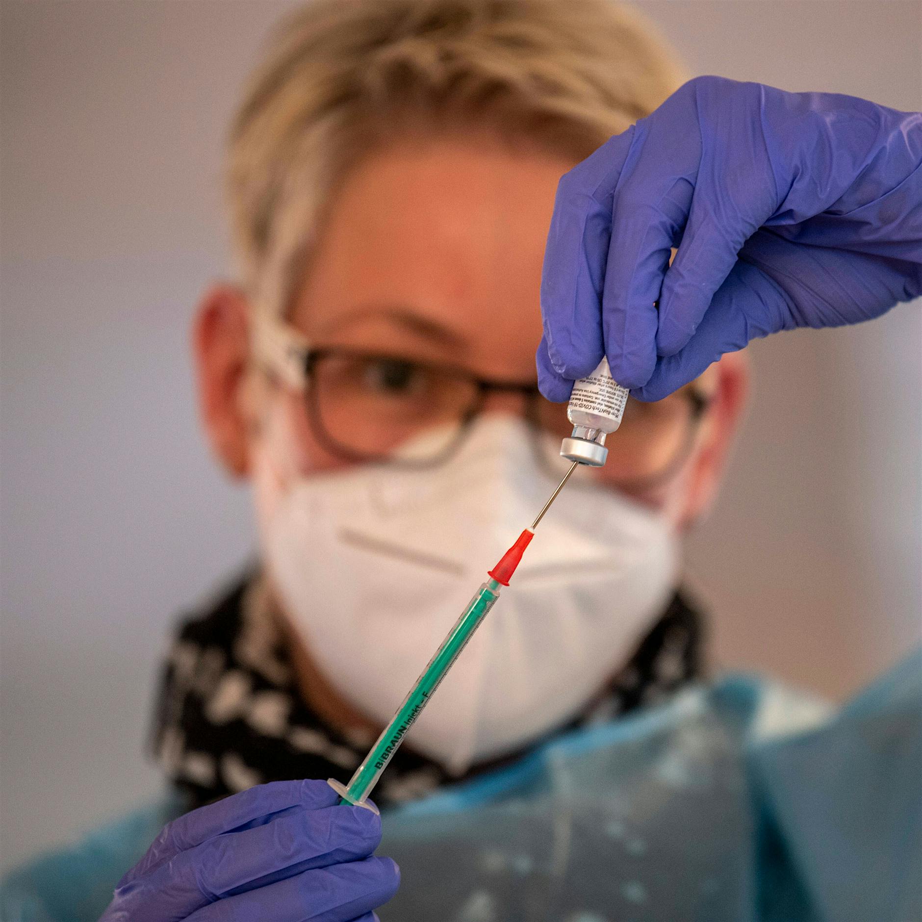 Kritik am Bund: Vielen kommen die Freiheiten für Geimpfte zu langsam