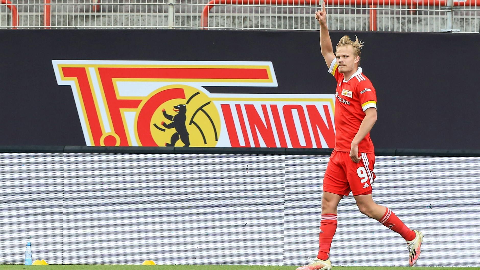Joel Pohjanpalo hat sich mit seinem Hattrick in die Geschichtsbücher des 1. FC Union Berlin geschossen.