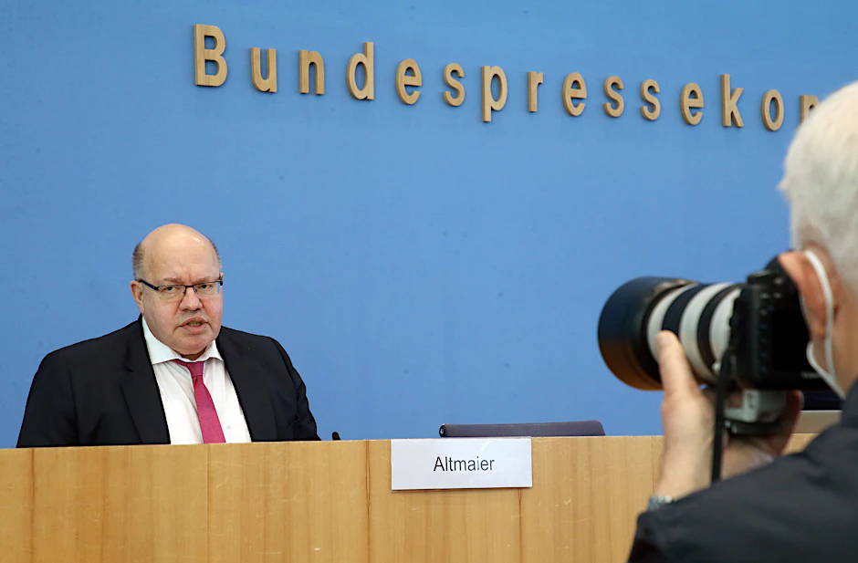 Bundeswirtschaftsminister Peter Altmaier (CDU) erläutert vor der Bundespressekonferenz am Dienstag seine Prognose für 2021.&nbsp;