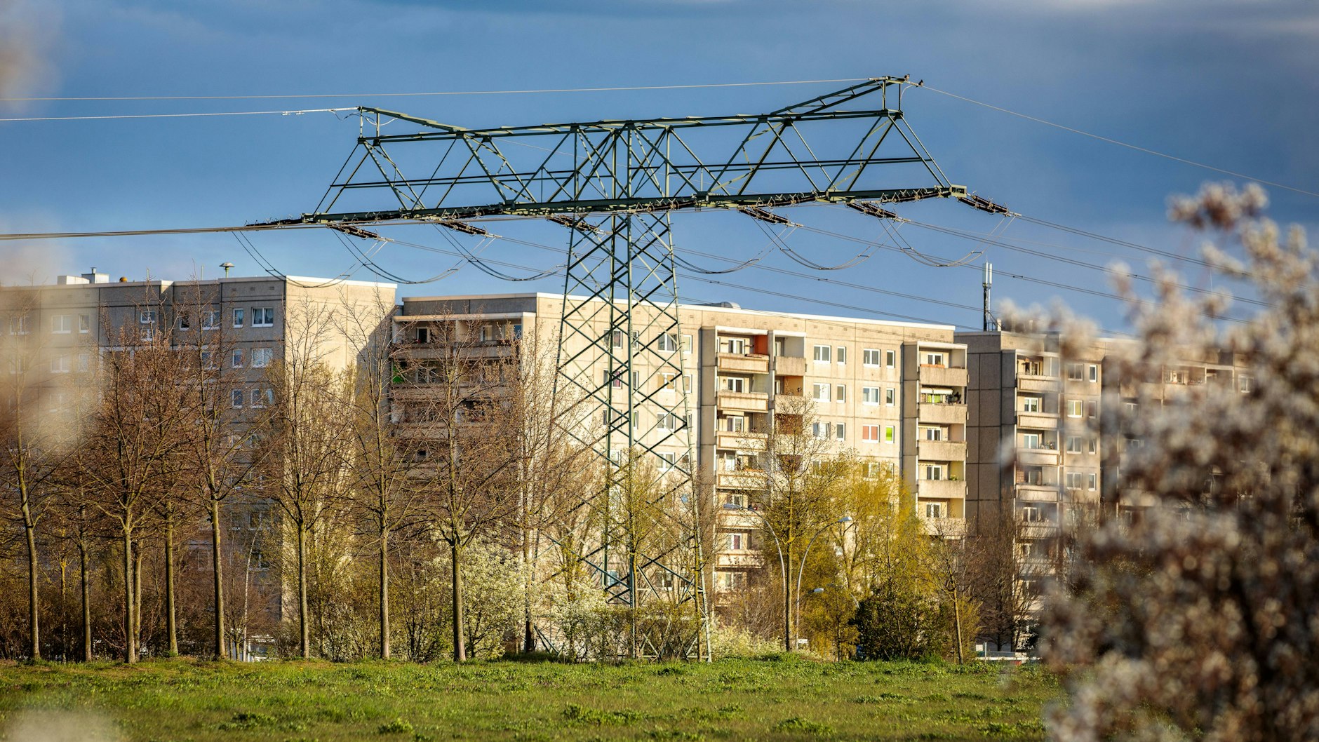 Aus dem Koalitionsvertrag: „Insbesondere Berlins Energienetze sollen nicht länger Energiekonzernen gehören, sondern den Bürgern und Bürgerinnen der Stadt."