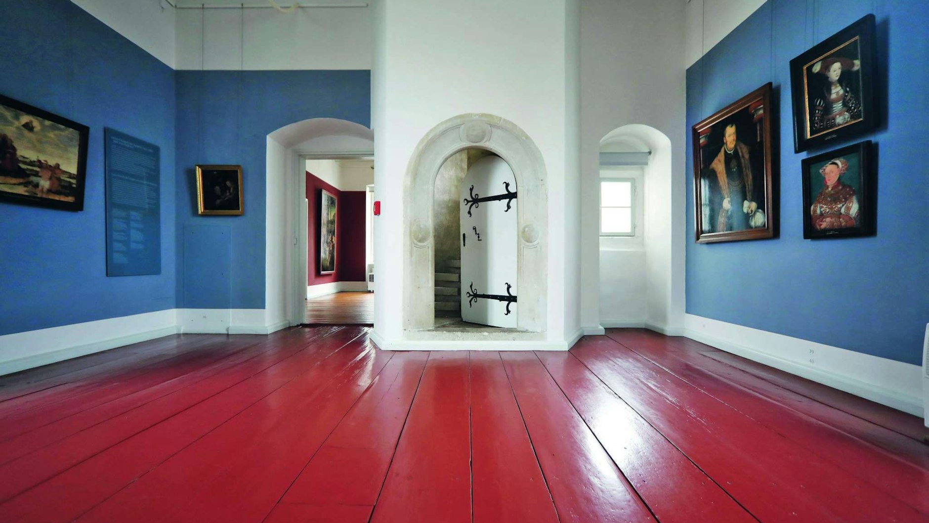 Dieser Raum im Westflügel des Jagdschlosses Grunewald gehörte zu den Gemächern des Kurfürsten Joachim II. Es heißt, sein Sohn habe Anna Sydow im Wendelstein (Bildmitte) lebendig einmauern lassen.   