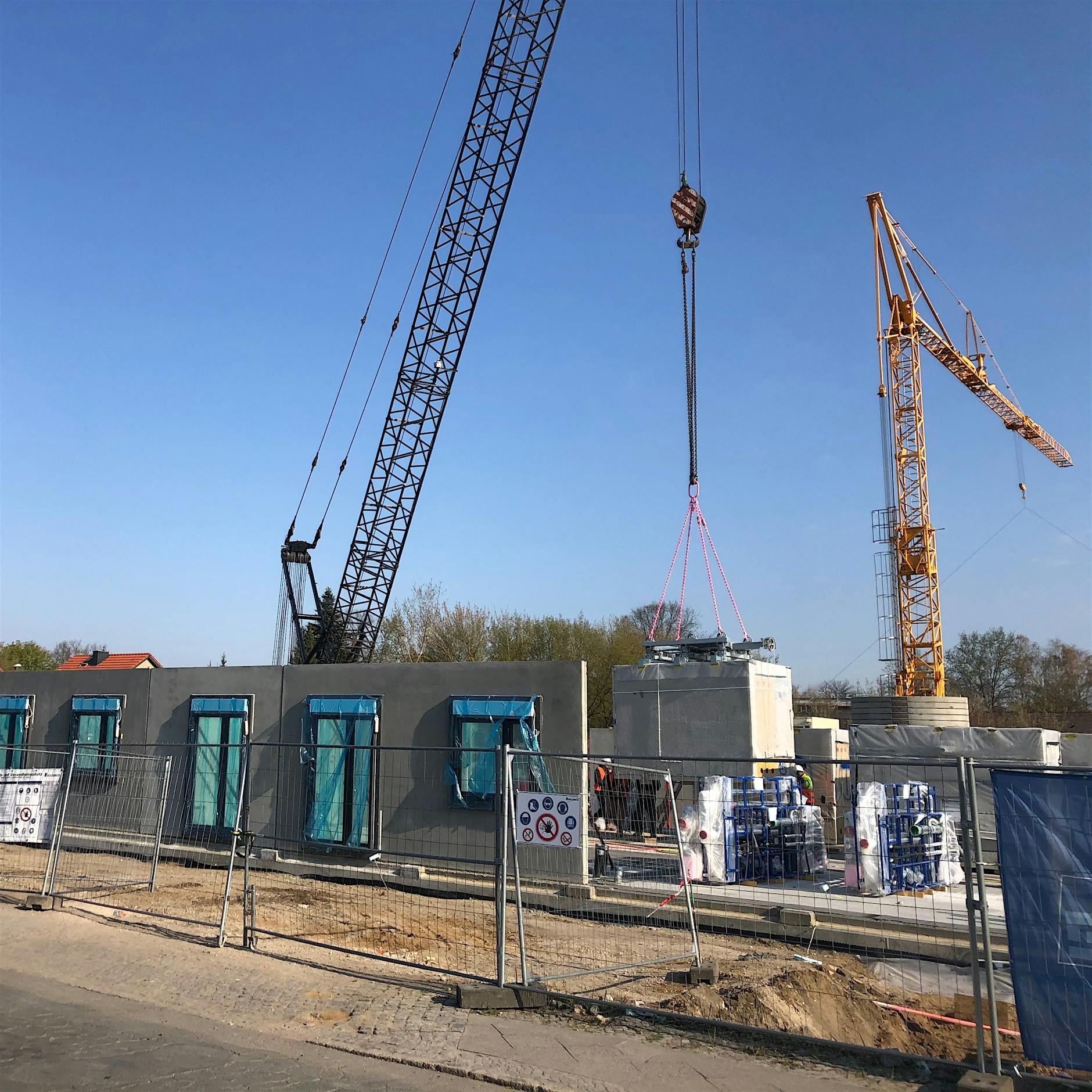 Streit über den Bau einer Flüchtlingsunterkunft in Lichtenberg