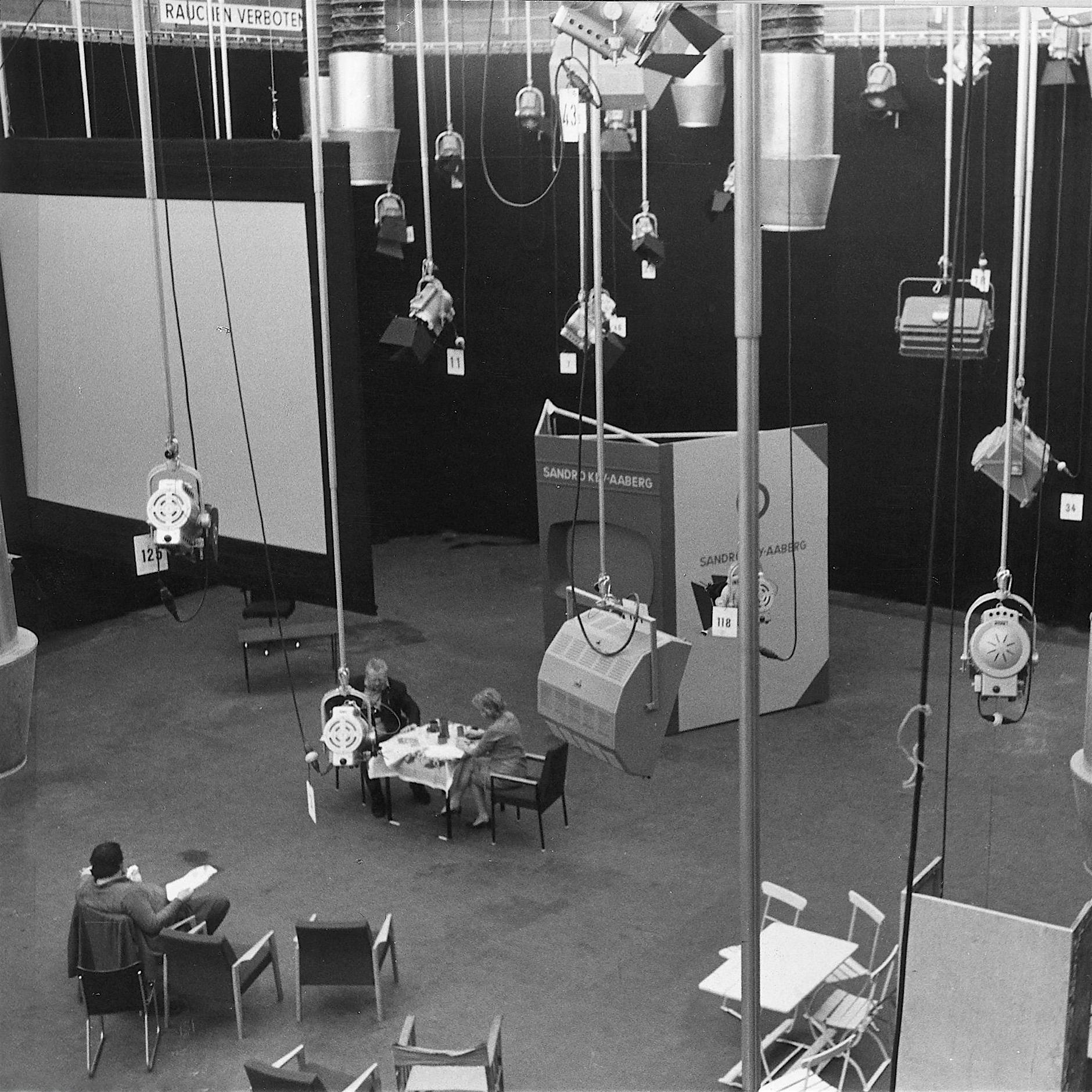 Feind hört mit: Stasi-Fälle und Verdächtigungen von Journalisten aus West-Sicht