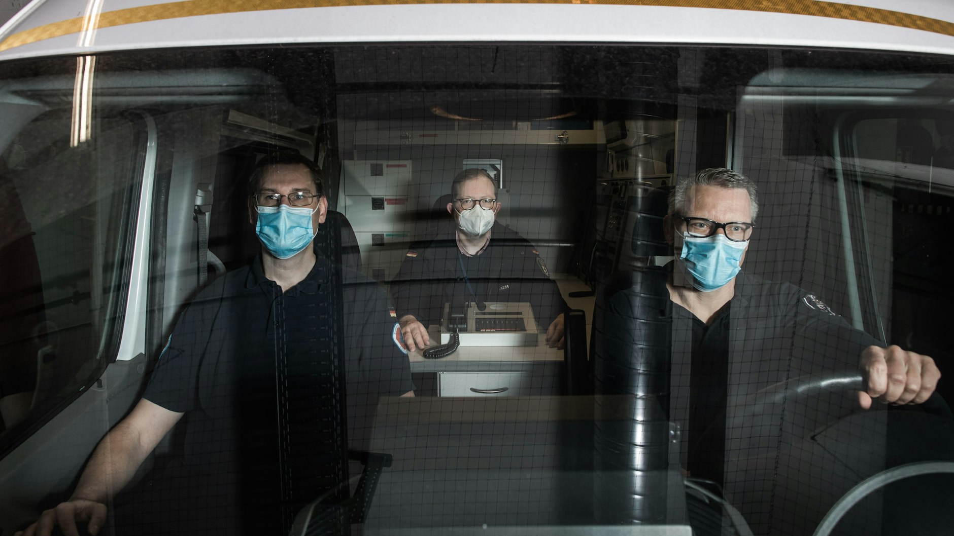 Sie kommen, wenn chemische, biologische oder nukleare Gefahren drohen: Die Wissenschaftler und Laboranten des Bereichs „Gefahrstoffe/Explosivstoffanalytik“ des Kriminaltechnischen Instituts der Berliner Polizei.