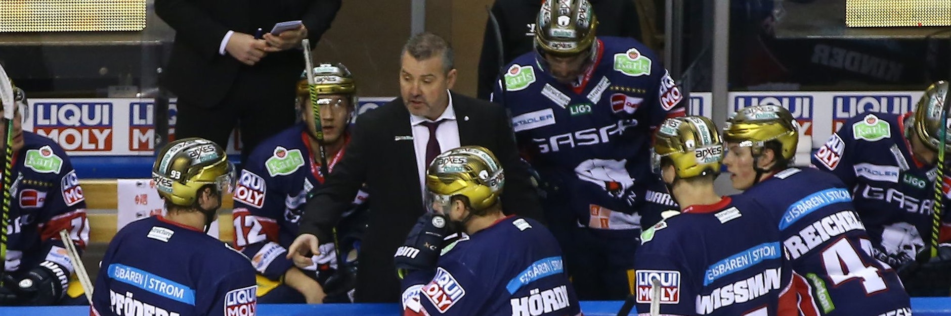 Mal sehen, welchen Plan Cheftrainer Serge Aubin und seine Jungs für München ausgebrütet haben ...