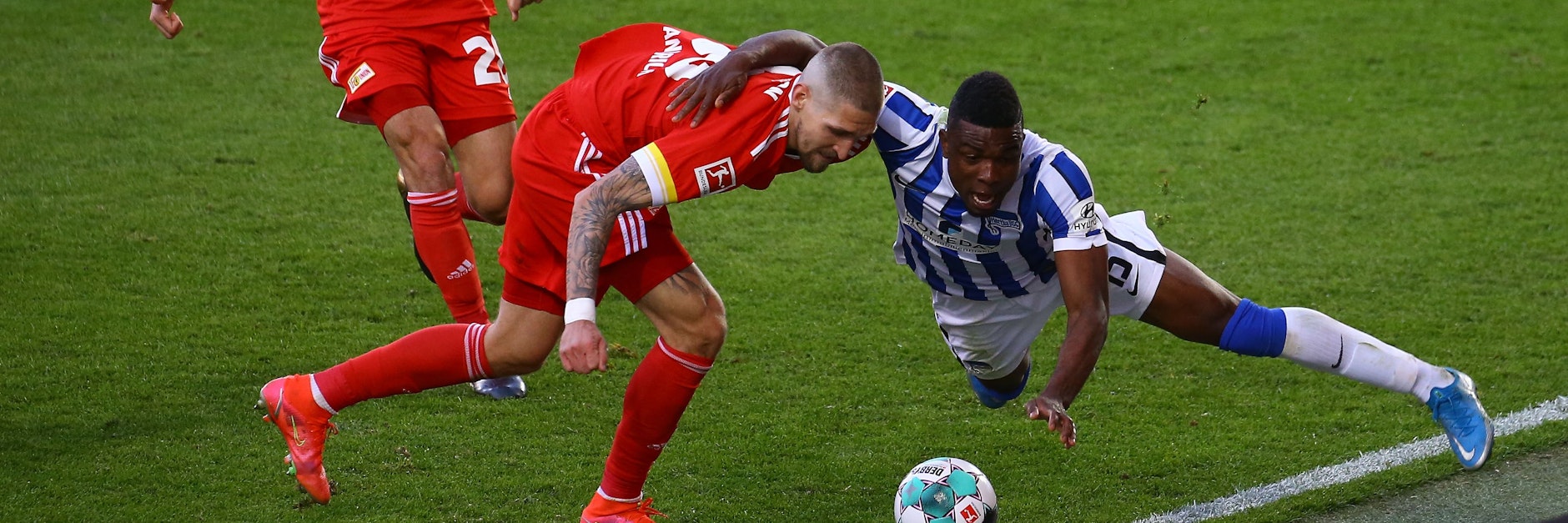 Unions Robert Andrich und Herhas Jhon Corodba rieben sich die meiste Zeit in Zweikämpfen auf.&nbsp;