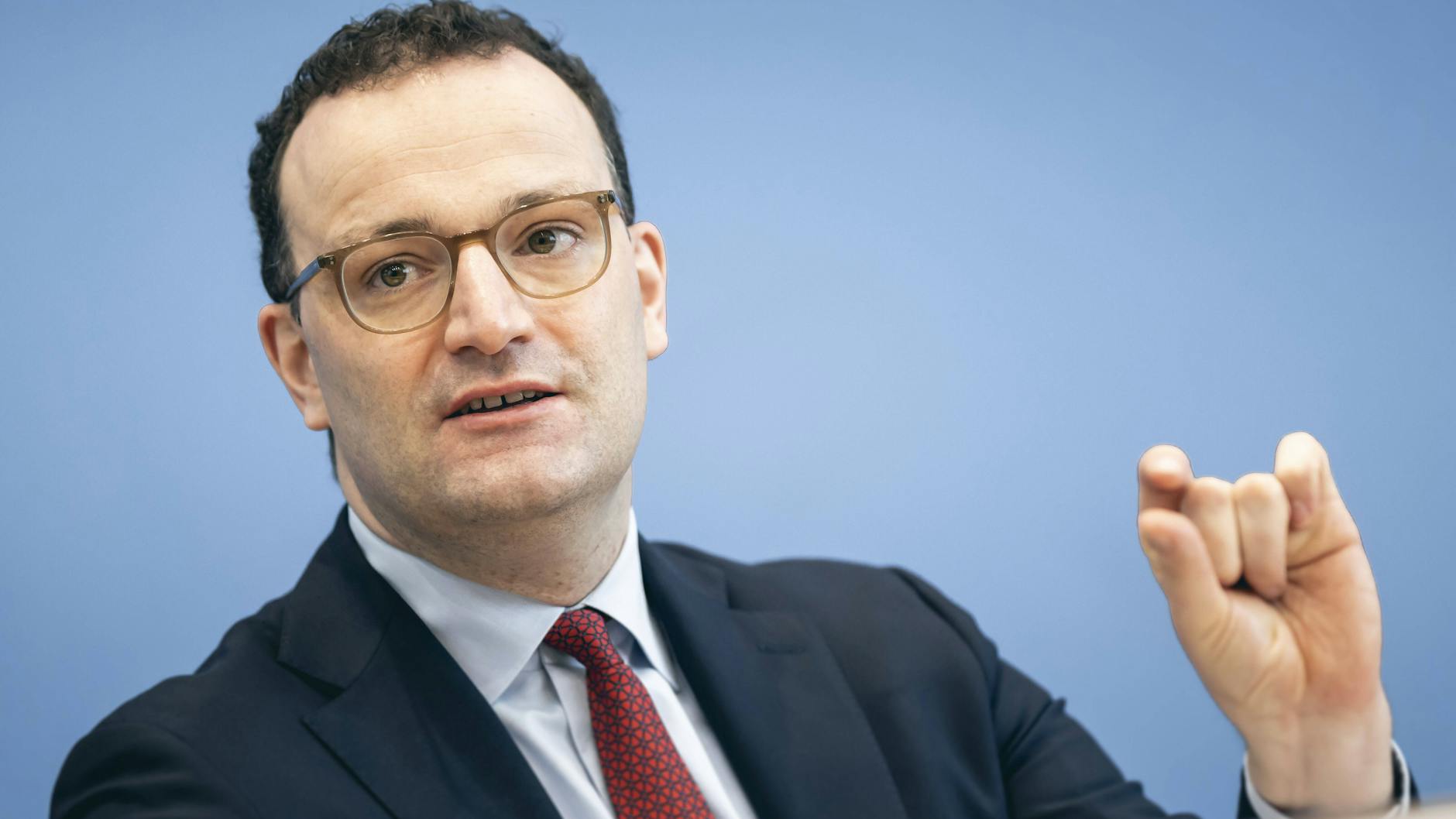 Bundesgesundheitsminister Jens Spahn (CDU) der Bundespressekonferenz.