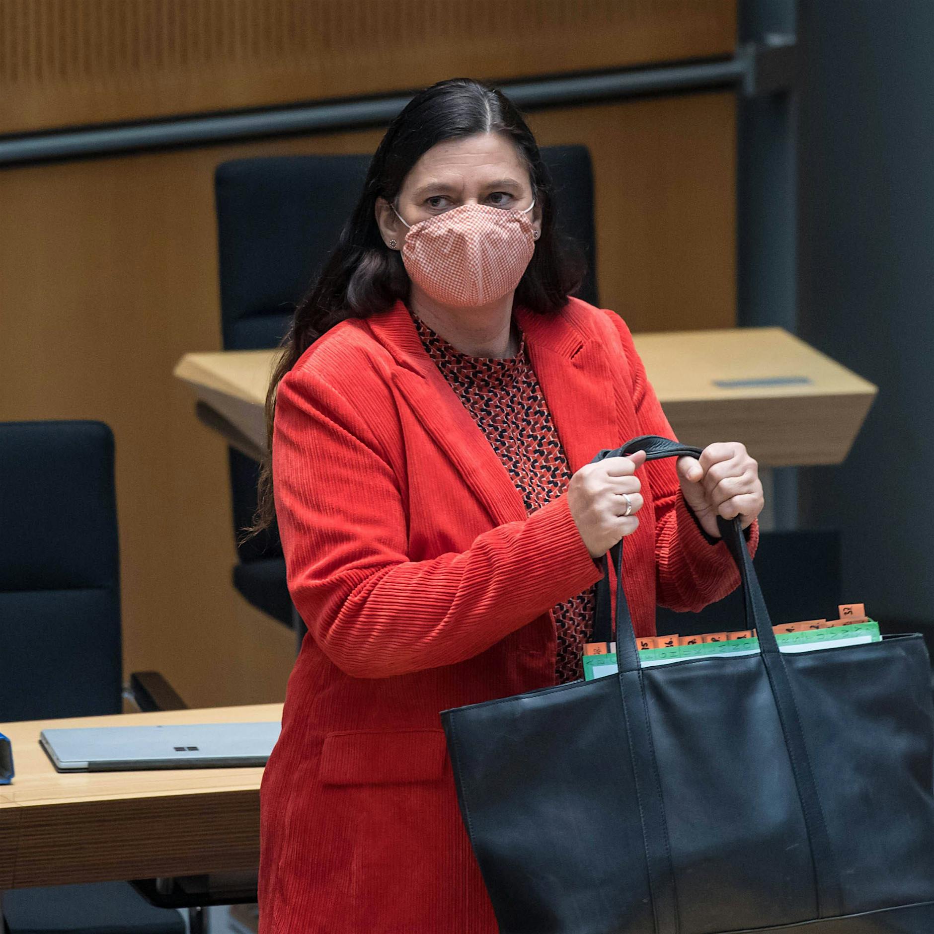 Scheeres will Abiturprüfungen 2021 in Berlin nicht absagen