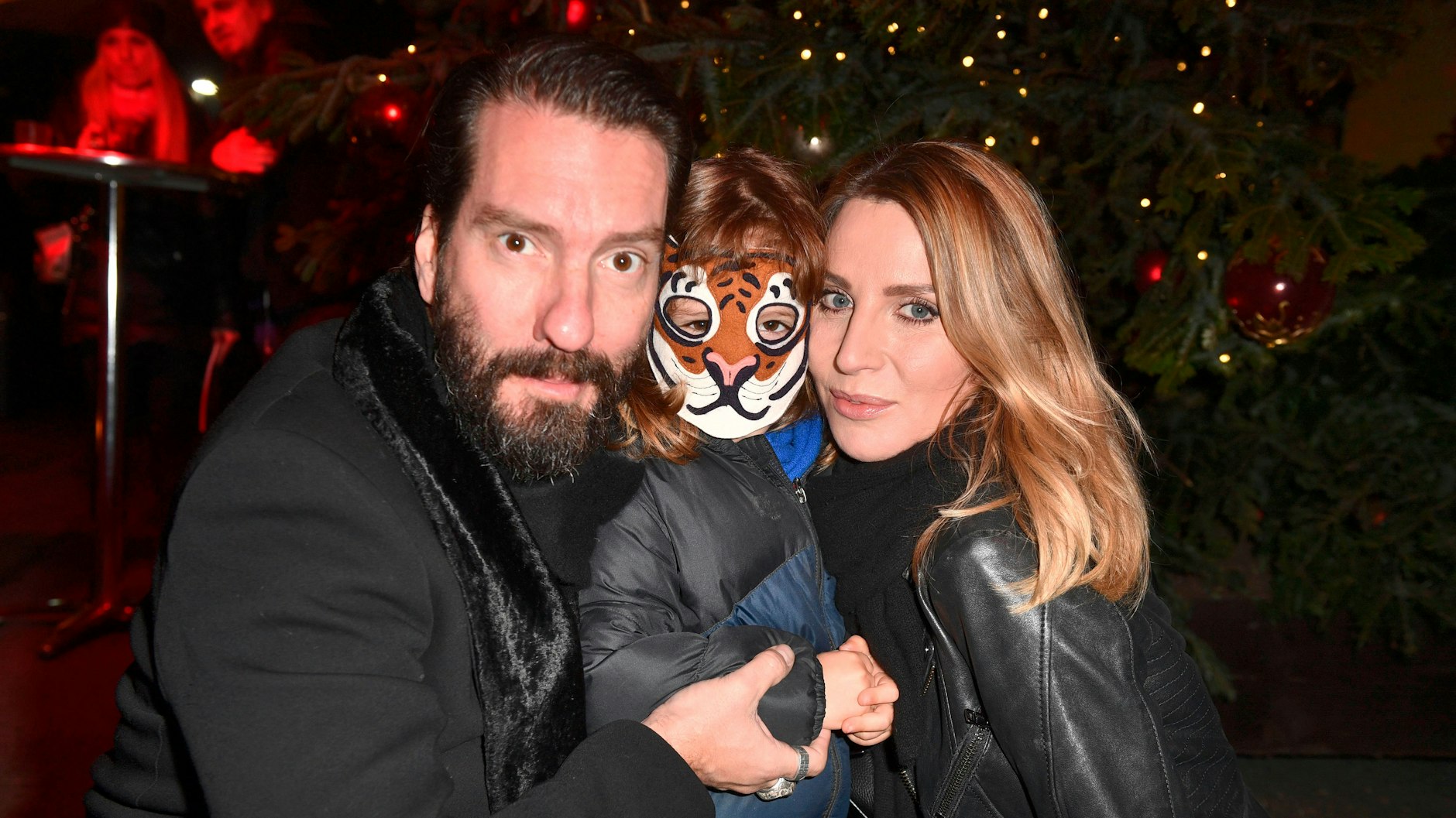 Alec Völkel mit Frau Johanna und Sohn Charlie.