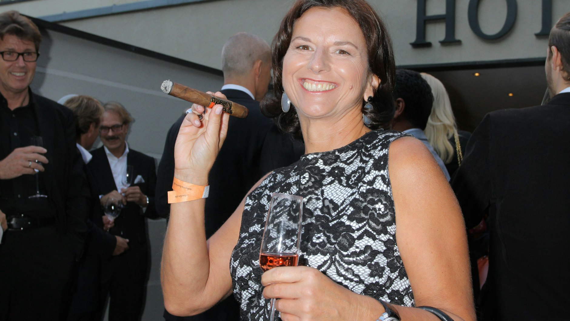 Claudia Obert inszeniert sich gerne als Luxus-Lady