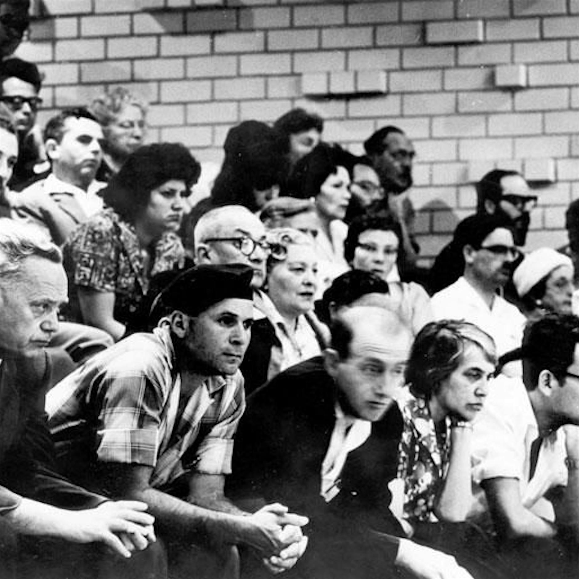 „Ruhe jetzt. Wir bauen eine Nation“