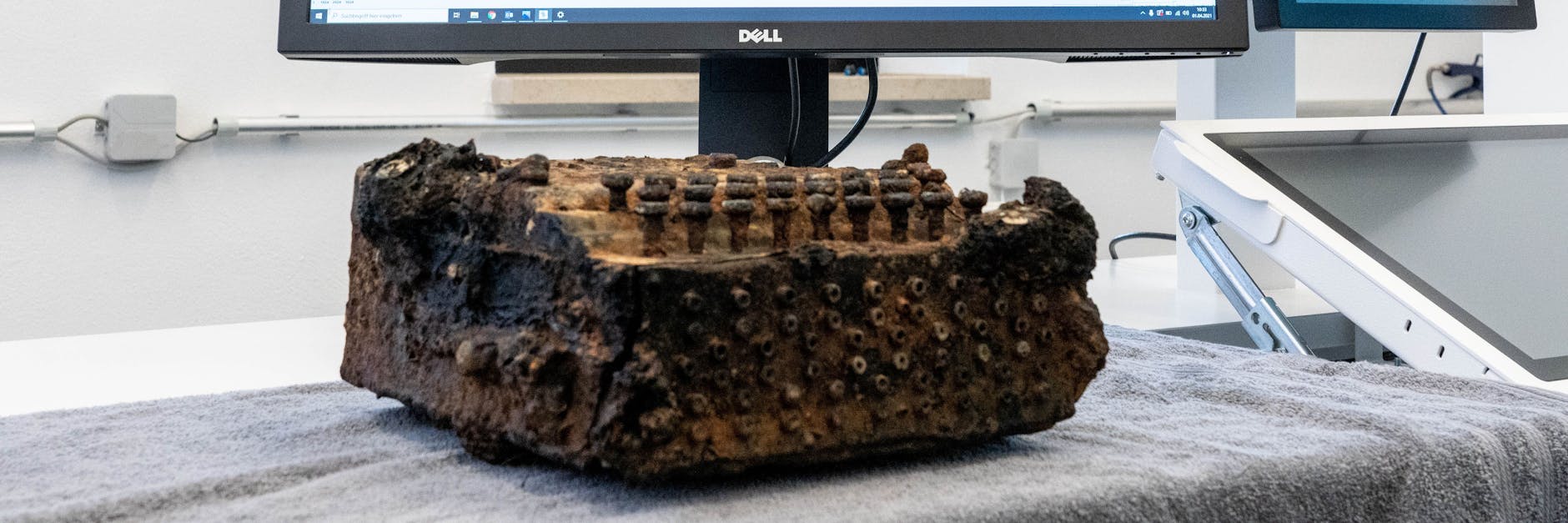 Eine Enigma, die aus der Ostsee gerettet wurde, wird untersucht.