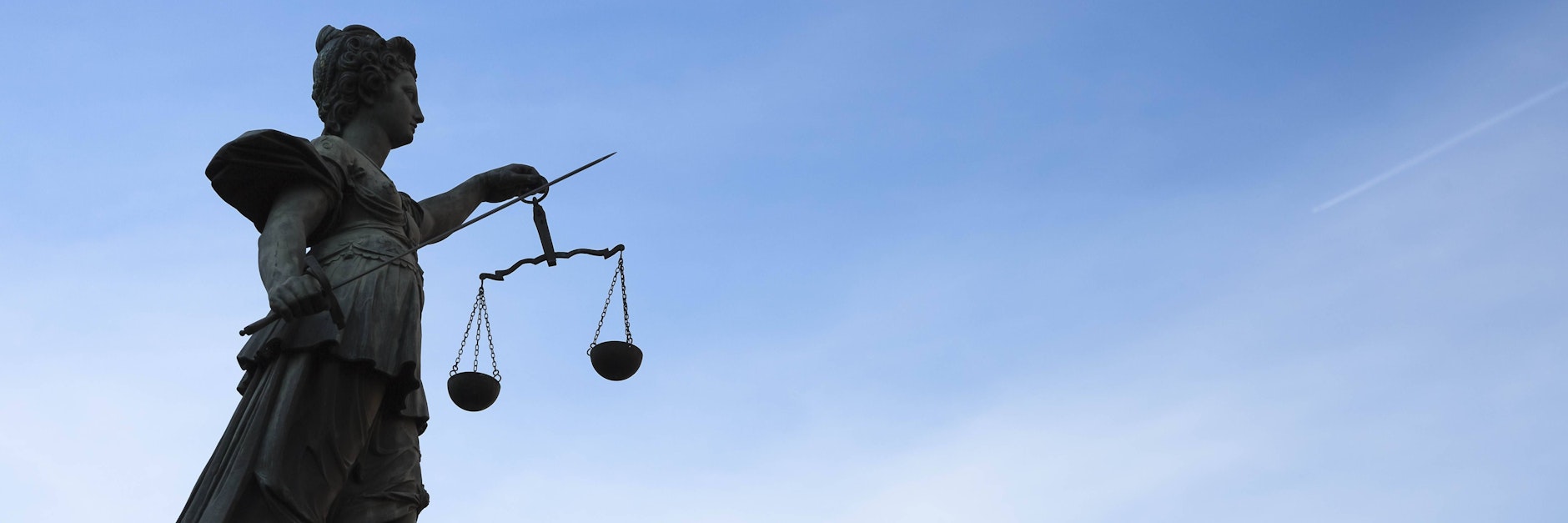 Die Figur der Justitia in Frankfurt. (Symbolfoto)