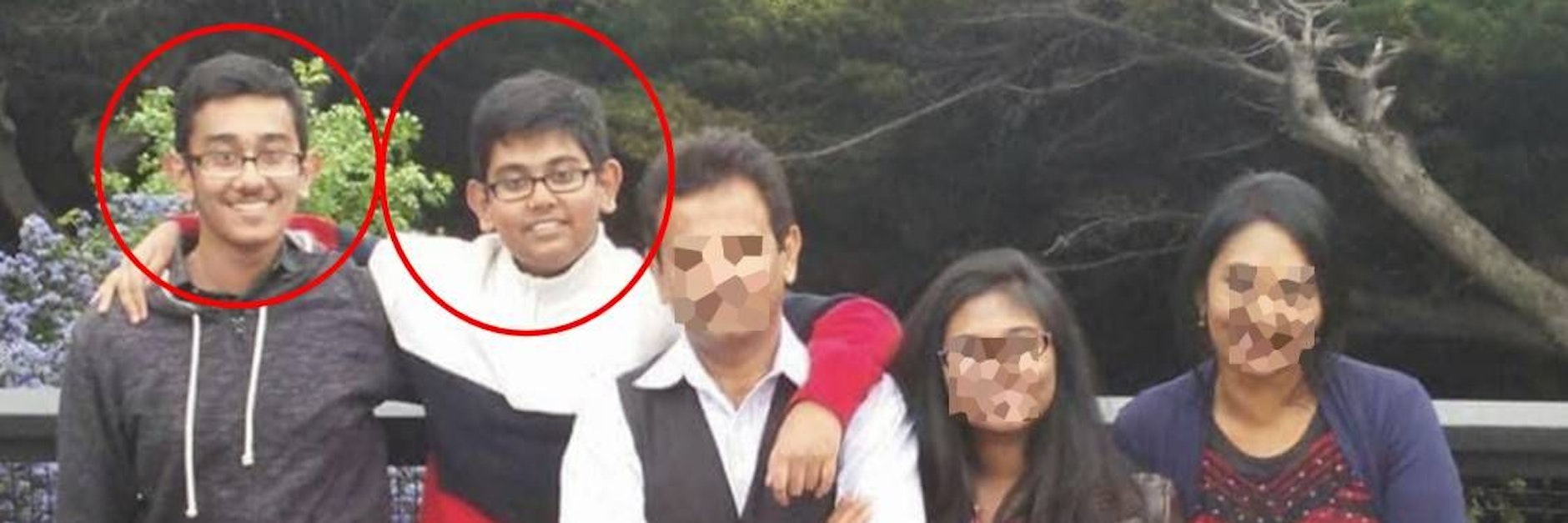 Die Killer-Brüder Farhan (l.) und Tanvir Towhid mit ihrem Vater Towhidul Islam, Schwester Farbin Towhid und Mutter Iren Islam.