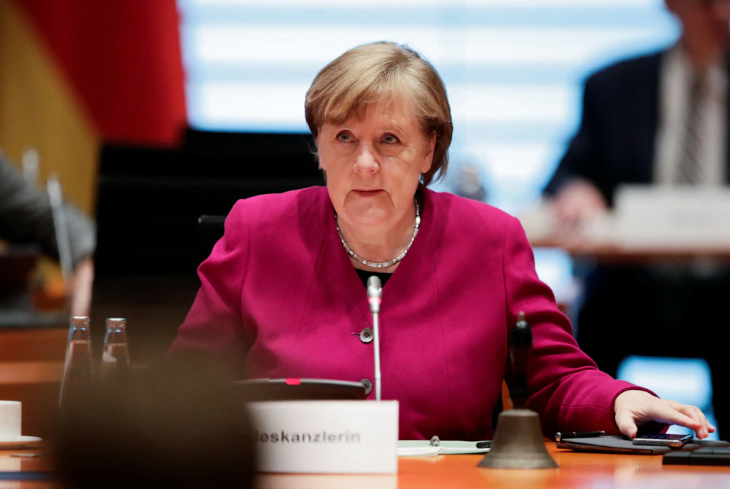 Corona: Bundesregierung für „kurzen einheitlichen Lockdown“