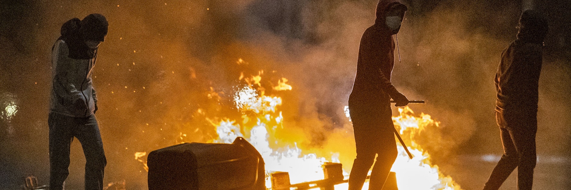 In Nordirland kommt es seit Tagen zu nächtlichen Krawallen, mehr als 50 Polizisten wurden verletzt.