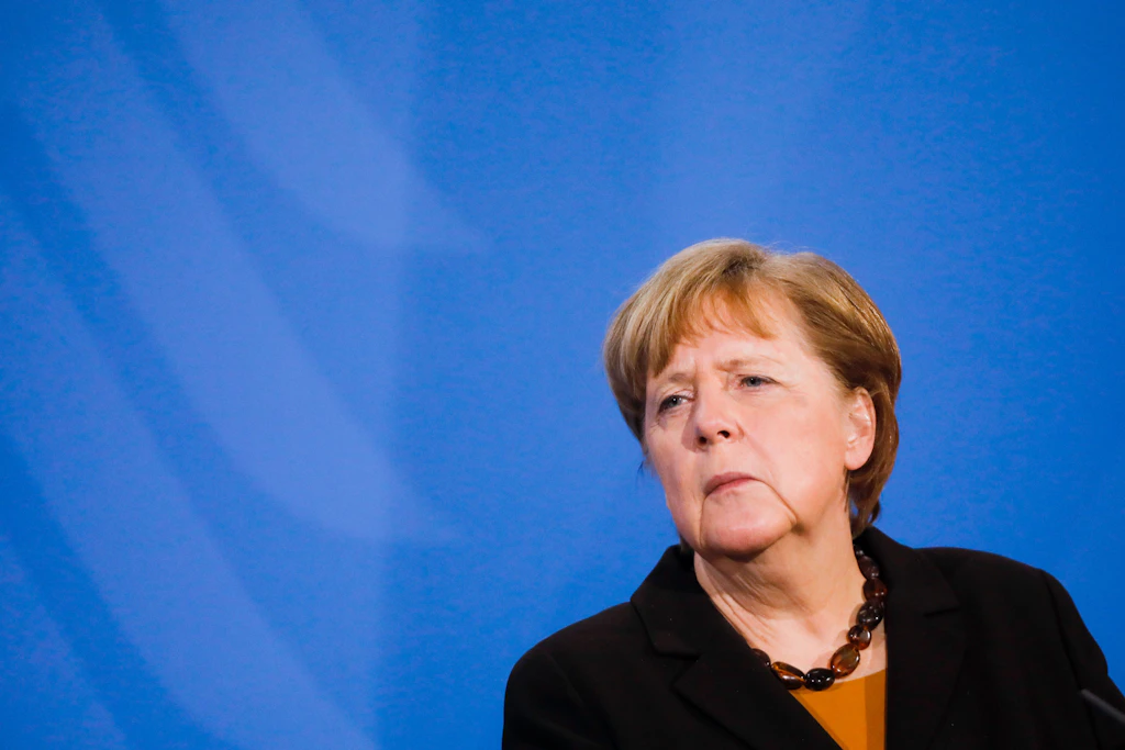 Bericht zum Infektionsschutzgesetz: Merkel will Länderchefs offenbar entmachten
