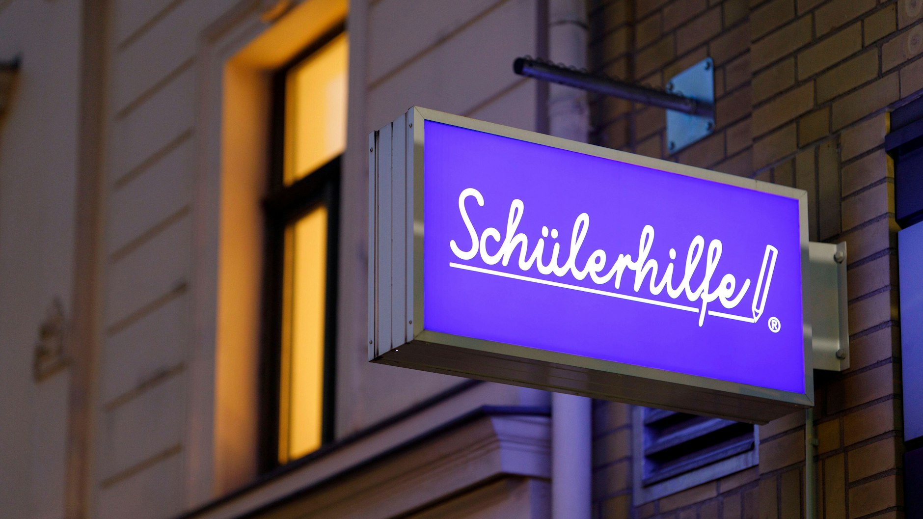 Die Schülerhilfe gehört neben dem Studienkreis zu den führenden Anbietern von Nachhilfe in Deutschland. Gemeinsam mit&nbsp;Abakus, Lernwerk, Lernstudio Barbarossa sowie dem Bundesverband Nachhilfe- und Nachmittagsschulen haben sich die Institute in einem offenen Brief an die Politik gewandt.