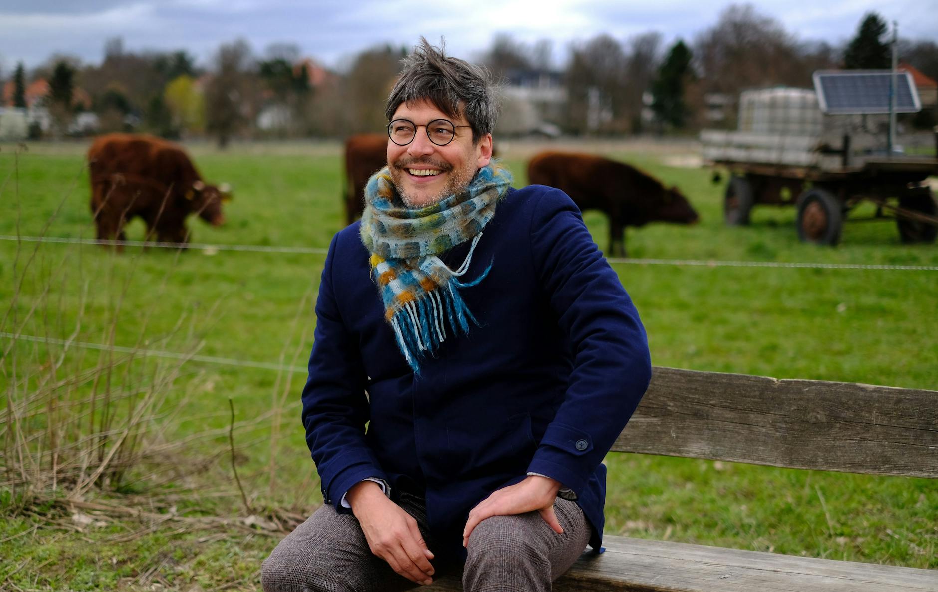 Dirk Behrendt (Grüne), Senator für Justiz und Verbraucherschutz, in der Domäne Dahlem.<br>