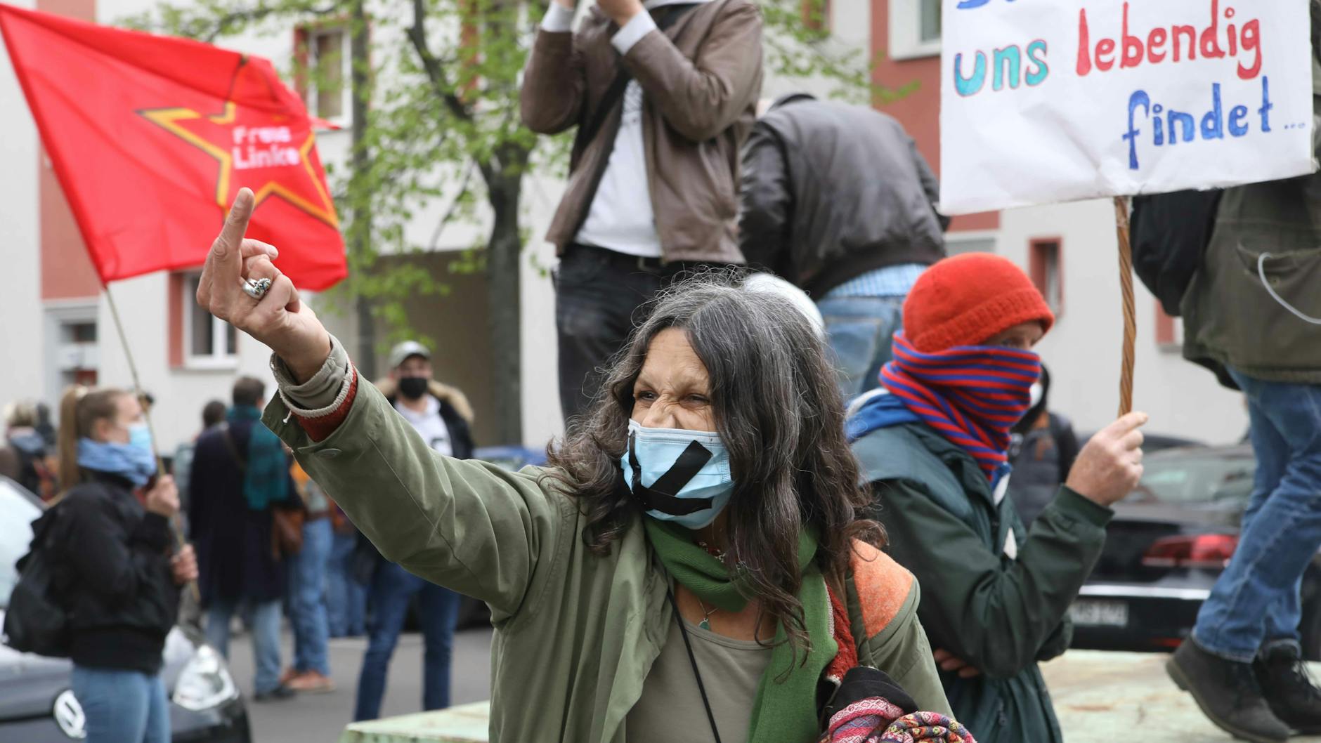 In Lichtenberg heizte sich die Stimmung am frühen Nachmittag langsam auf.
