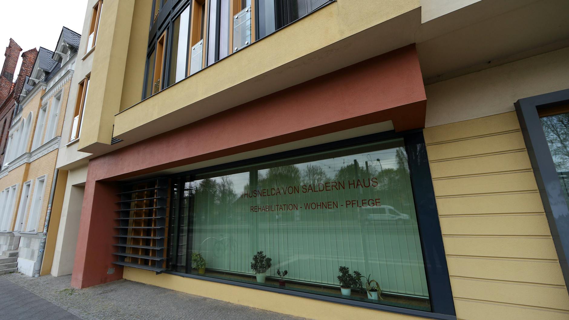 Das Thusnelda-von-Saldern-Haus am Babelsberger Oberlinhaus, in dem vier Menschen mit Behinderung gewaltsam getötet wurden.